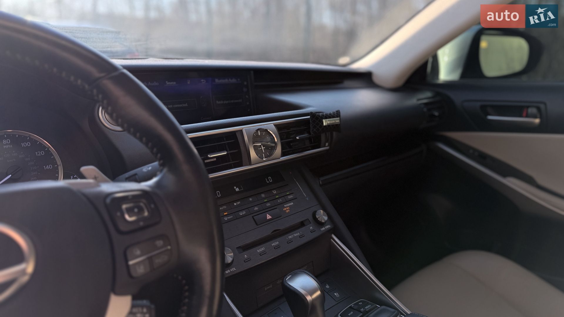 Lexus IS 2019 VIN JTHC81D21K5039403 фото оголошення 16 з 19