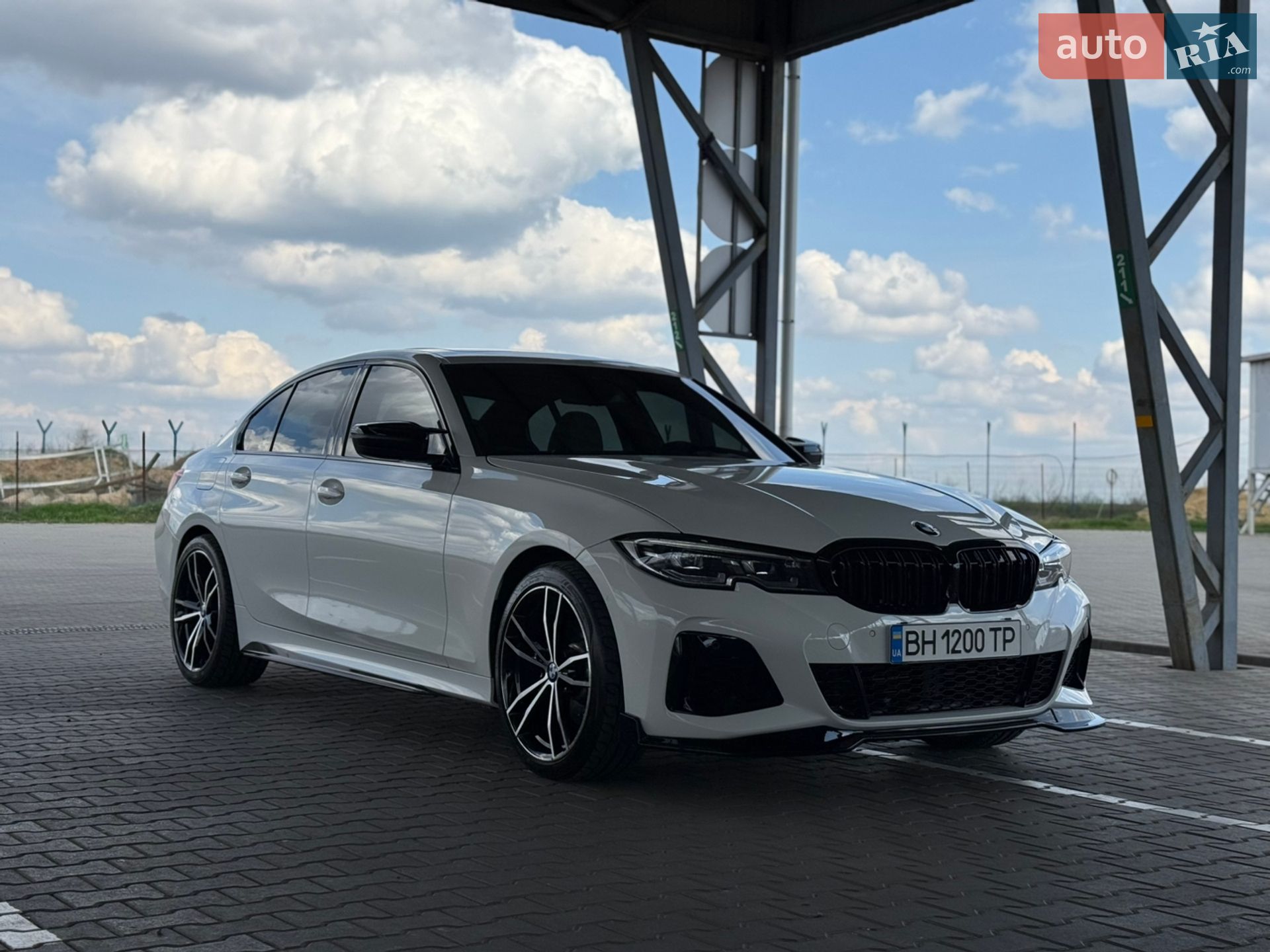 BMW 3 Series 2019 VIN 3MW5R7J06L8B09430 фото оголошення 15 з 39