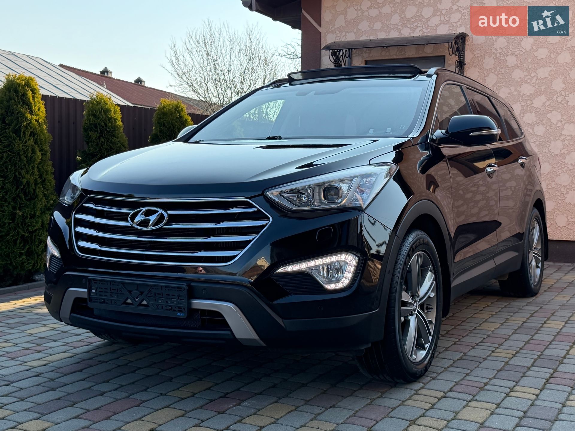 Hyundai Grand Santa Fe 2014 VIN KMHSN81XDEU077067 фото оголошення 11 з 131