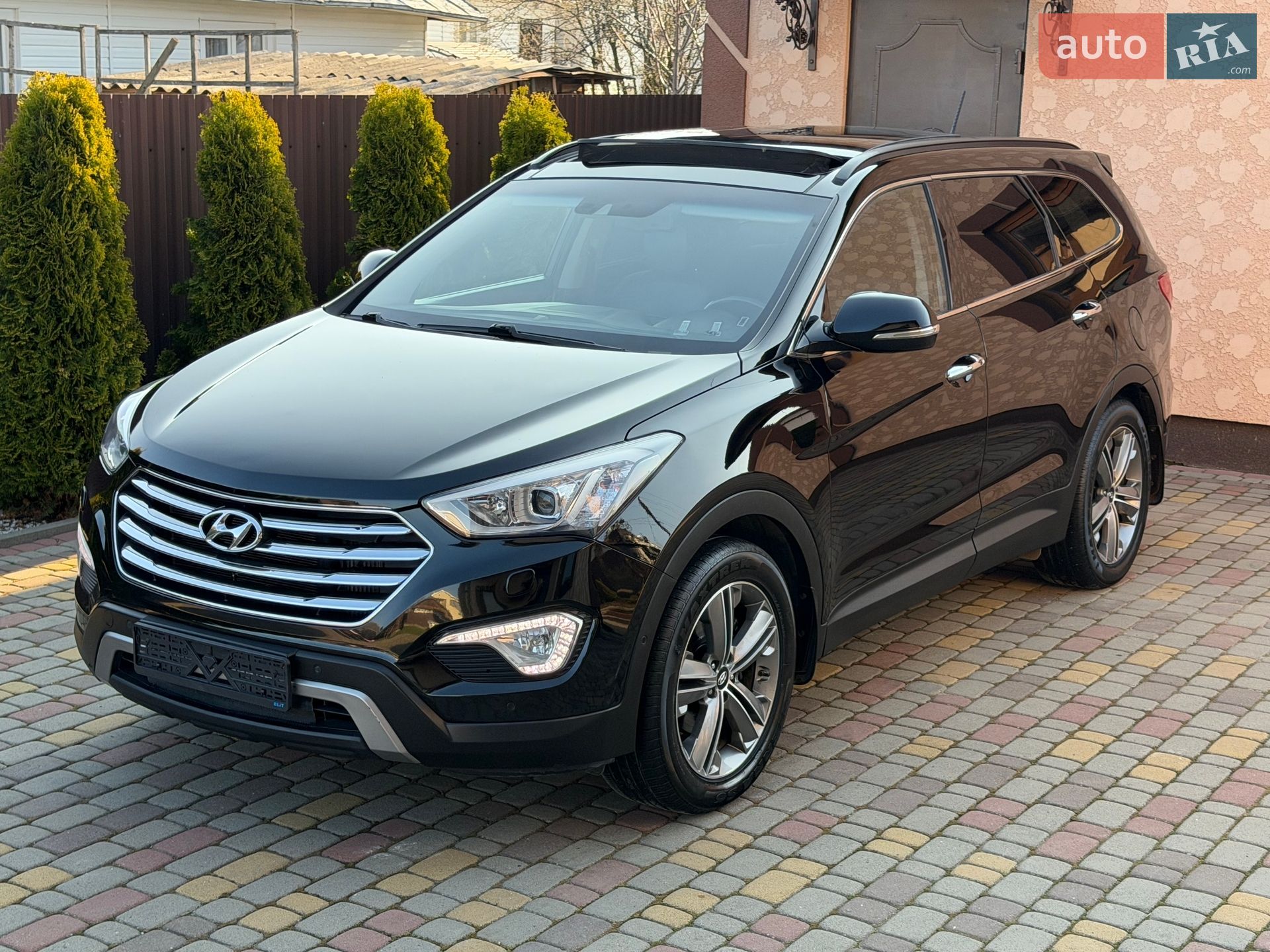 Hyundai Grand Santa Fe 2014 VIN KMHSN81XDEU077067 фото оголошення 15 з 131