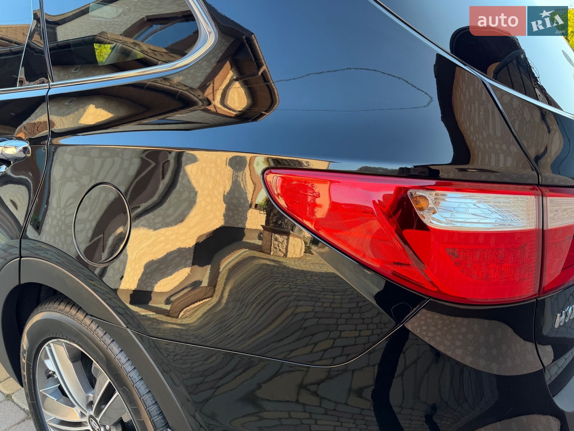 Hyundai Grand Santa Fe 2014 VIN KMHSN81XDEU077067 фото оголошення 17 з 131