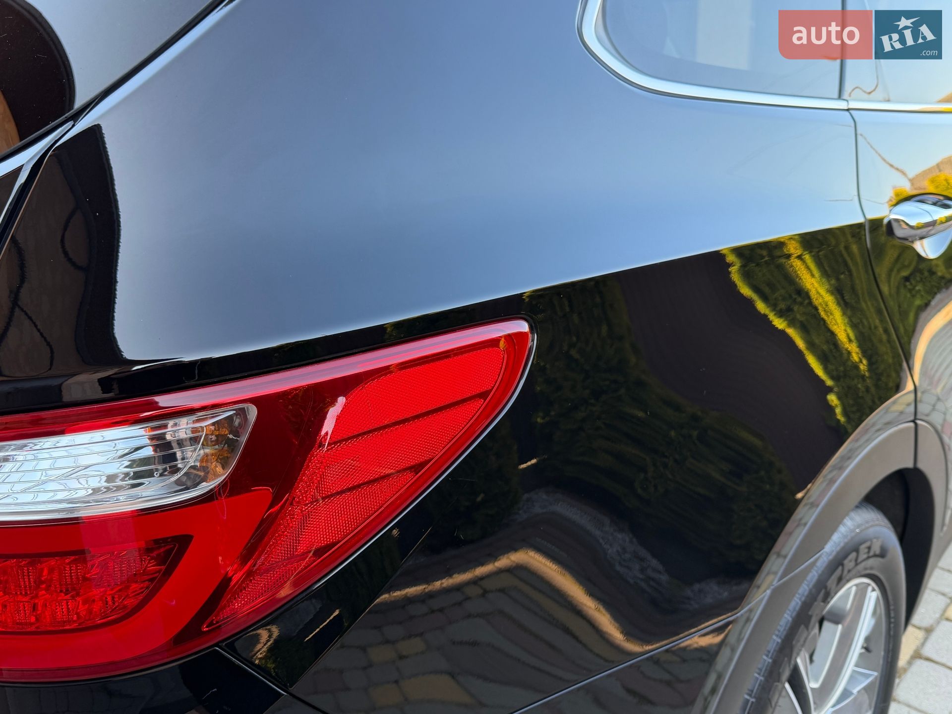 Hyundai Grand Santa Fe 2014 VIN KMHSN81XDEU077067 фото оголошення 22 з 131