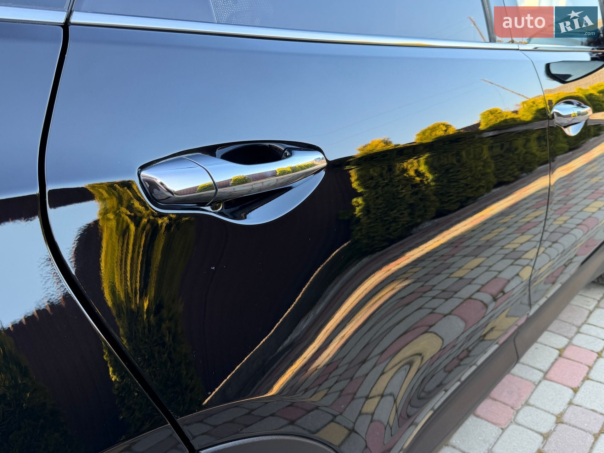Hyundai Grand Santa Fe 2014 VIN KMHSN81XDEU077067 фото оголошення 23 з 131