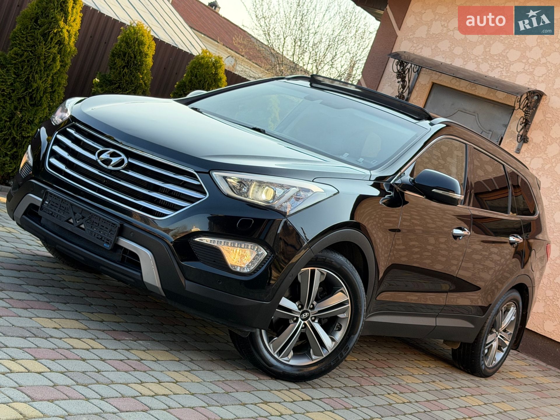 Hyundai Grand Santa Fe 2014 VIN KMHSN81XDEU077067 фото оголошення 45 з 131