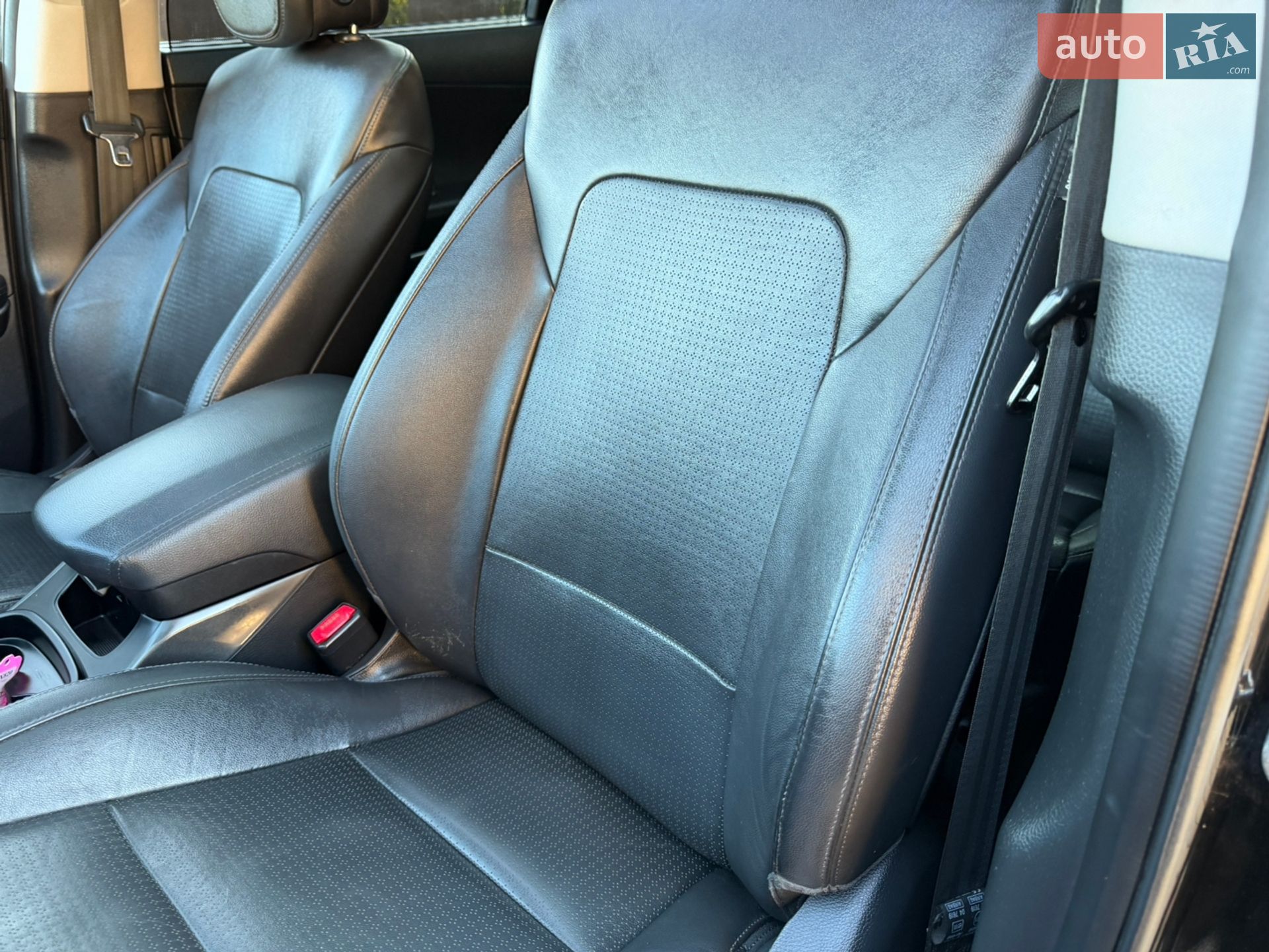 Hyundai Grand Santa Fe 2014 VIN KMHSN81XDEU077067 фото оголошення 90 з 131