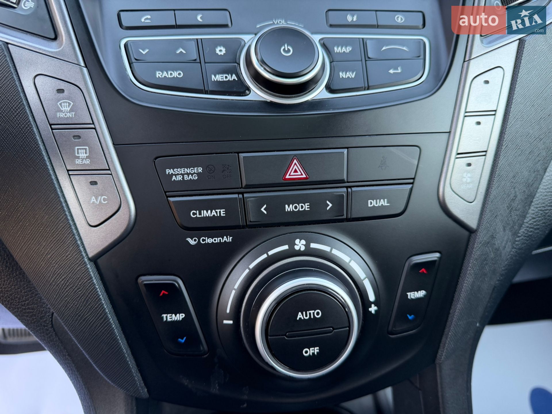 Hyundai Grand Santa Fe 2014 VIN KMHSN81XDEU077067 фото оголошення 94 з 131