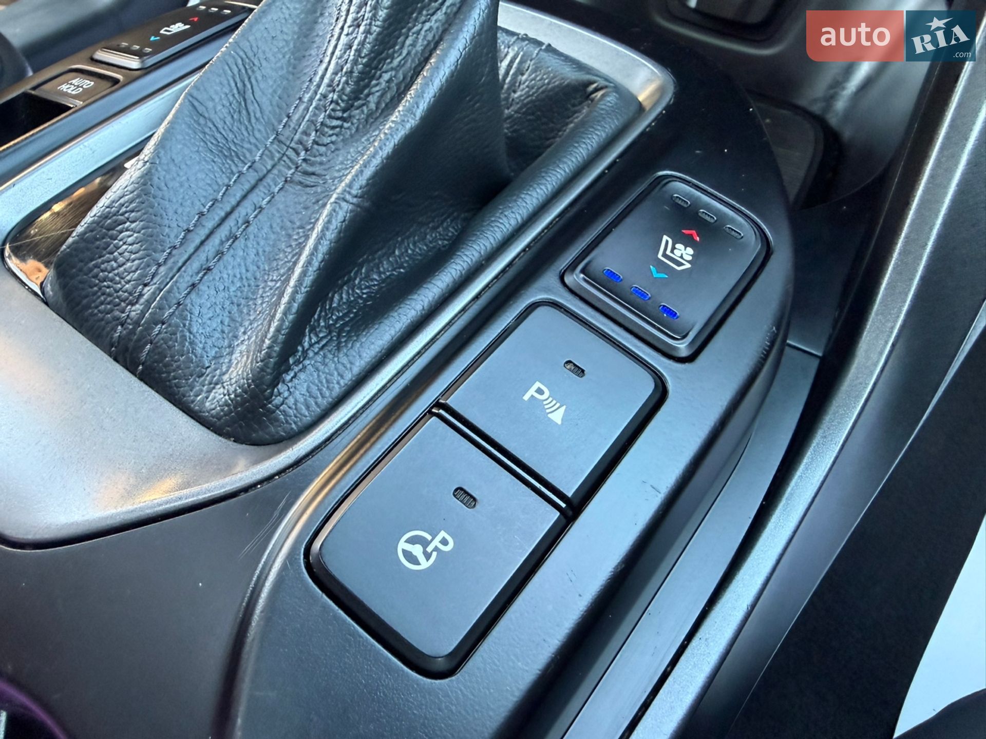 Hyundai Grand Santa Fe 2014 VIN KMHSN81XDEU077067 фото оголошення 101 з 131