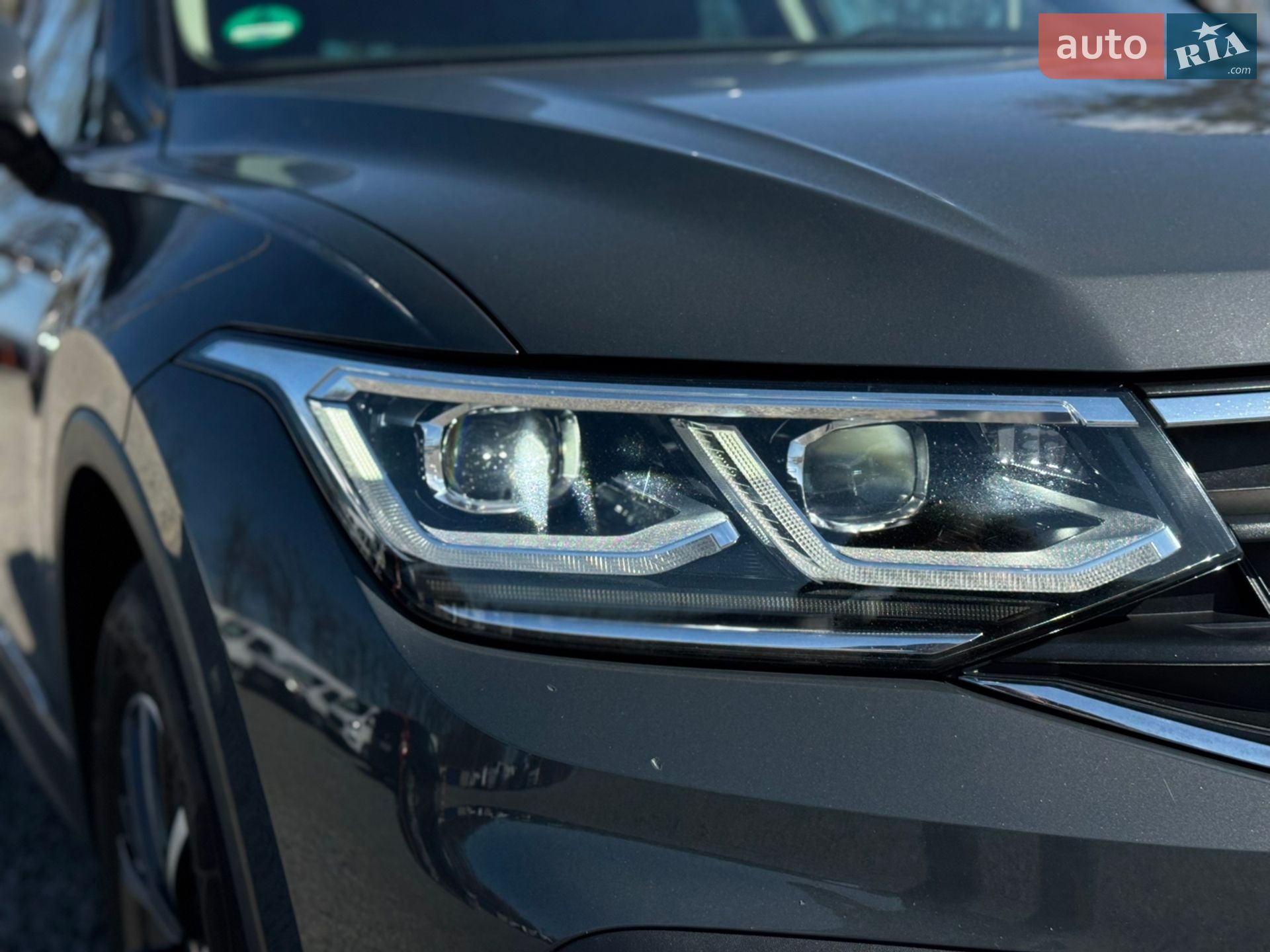 Volkswagen Tiguan 2022 VIN WVGZZZ5N9PW000944 фото оголошення 10 з 66