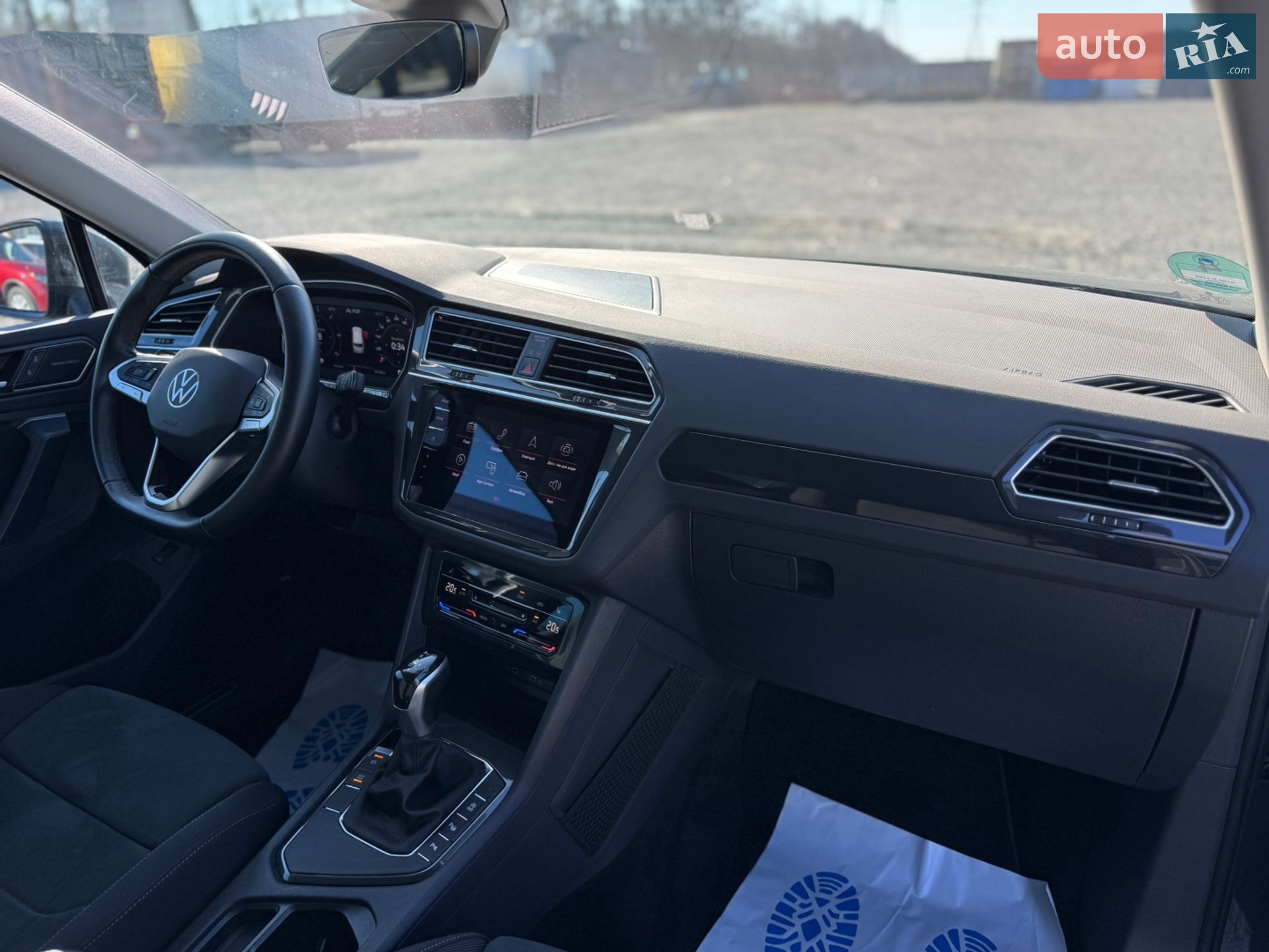 Volkswagen Tiguan 2022 VIN WVGZZZ5N9PW000944 фото оголошення 12 з 66