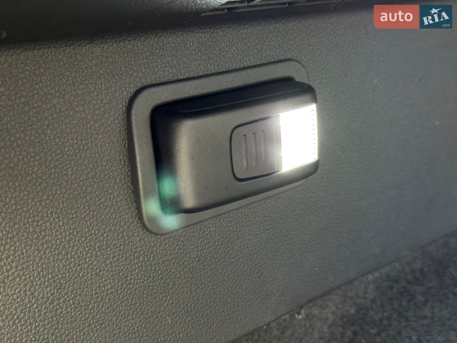 Volkswagen Tiguan 2022 VIN WVGZZZ5N9PW000944 фото оголошення 50 з 66