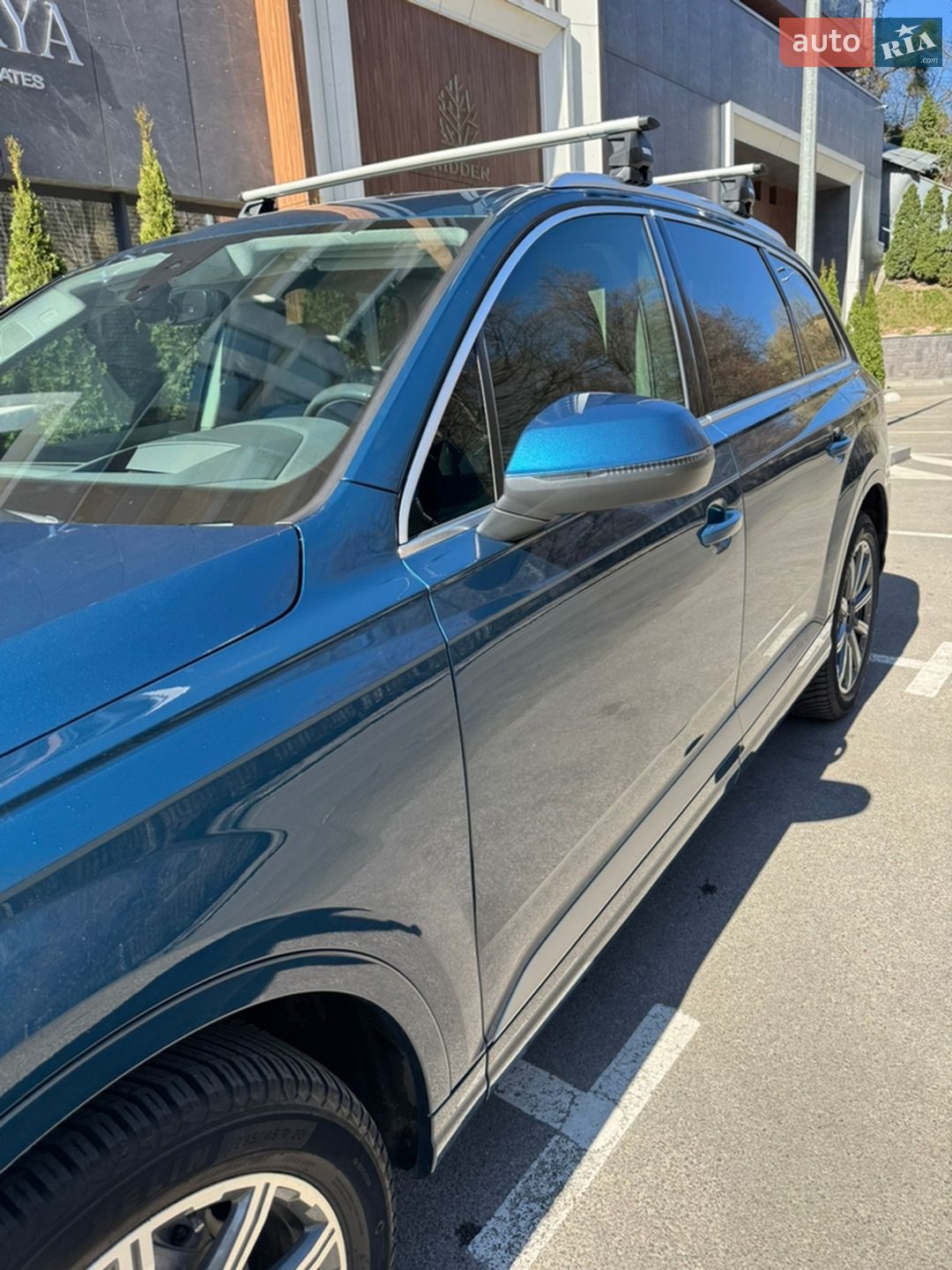 Audi Q7 2017 VIN WA1VAAF78JD023902 фото оголошення 2 з 26