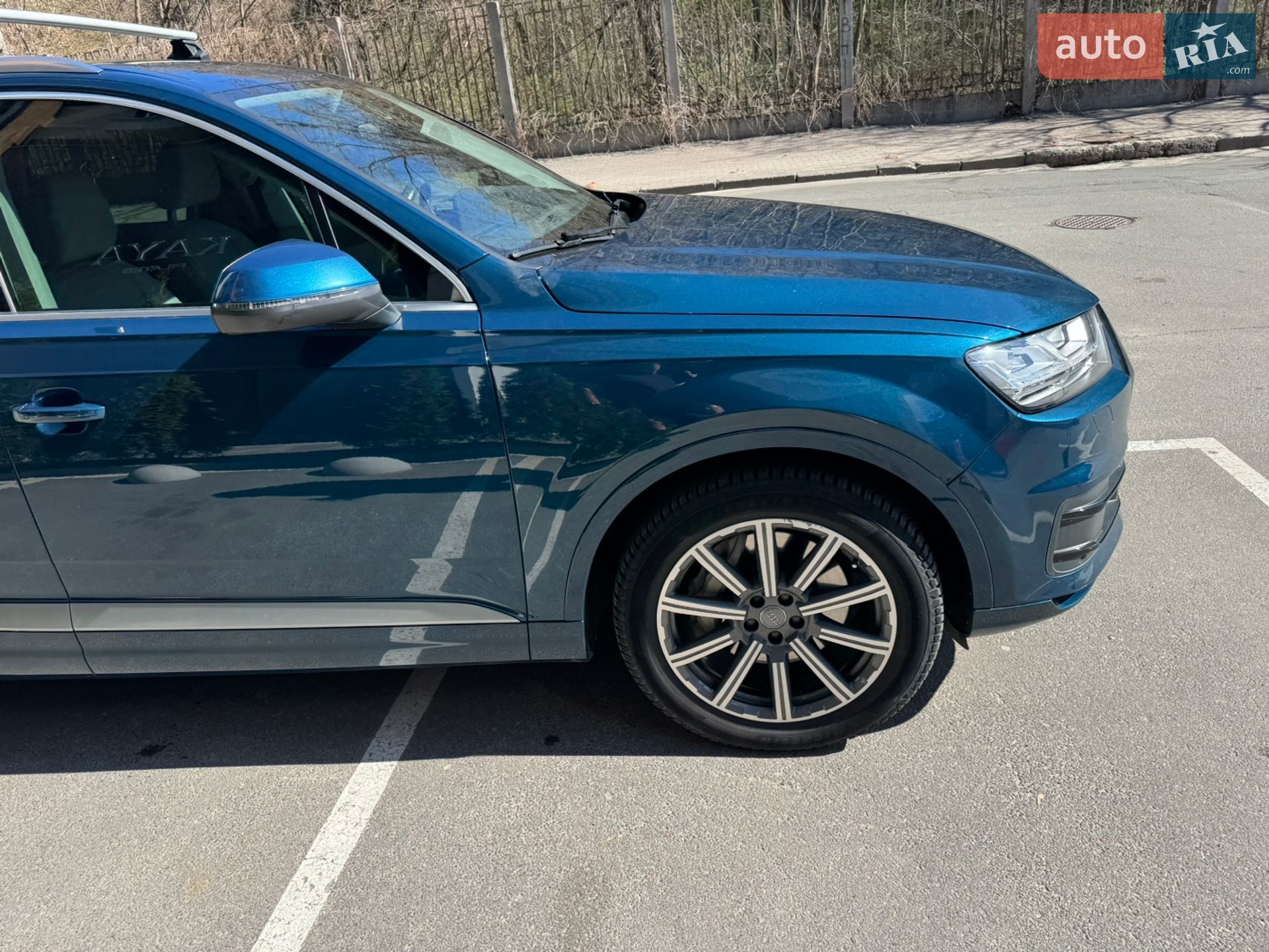 Audi Q7 2017 VIN WA1VAAF78JD023902 фото оголошення 6 з 26