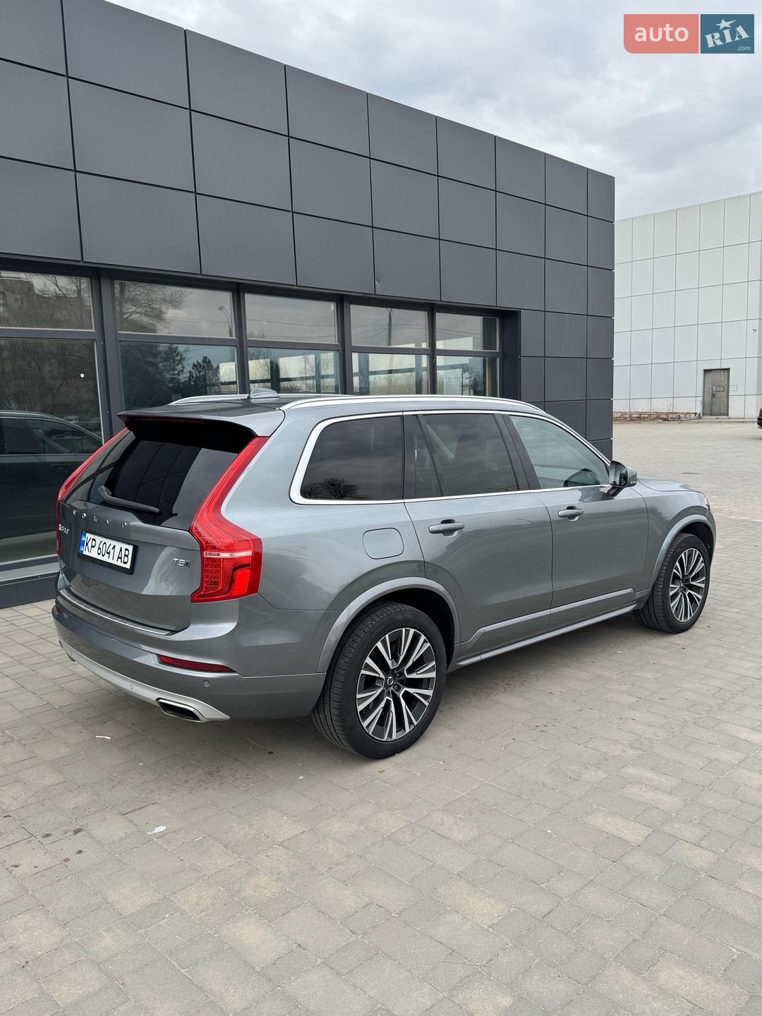 Volvo XC90 2019 VIN YV4102PK3L1558038 фото оголошення 4 з 8
