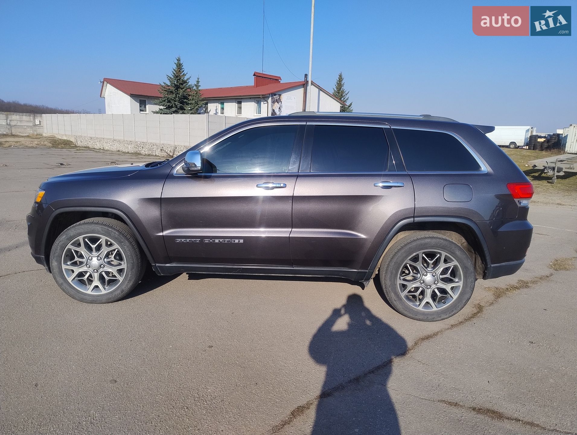 Jeep Grand Cherokee 2019 VIN 1C4RJFBGXKC804065 фото оголошення 8 з 14