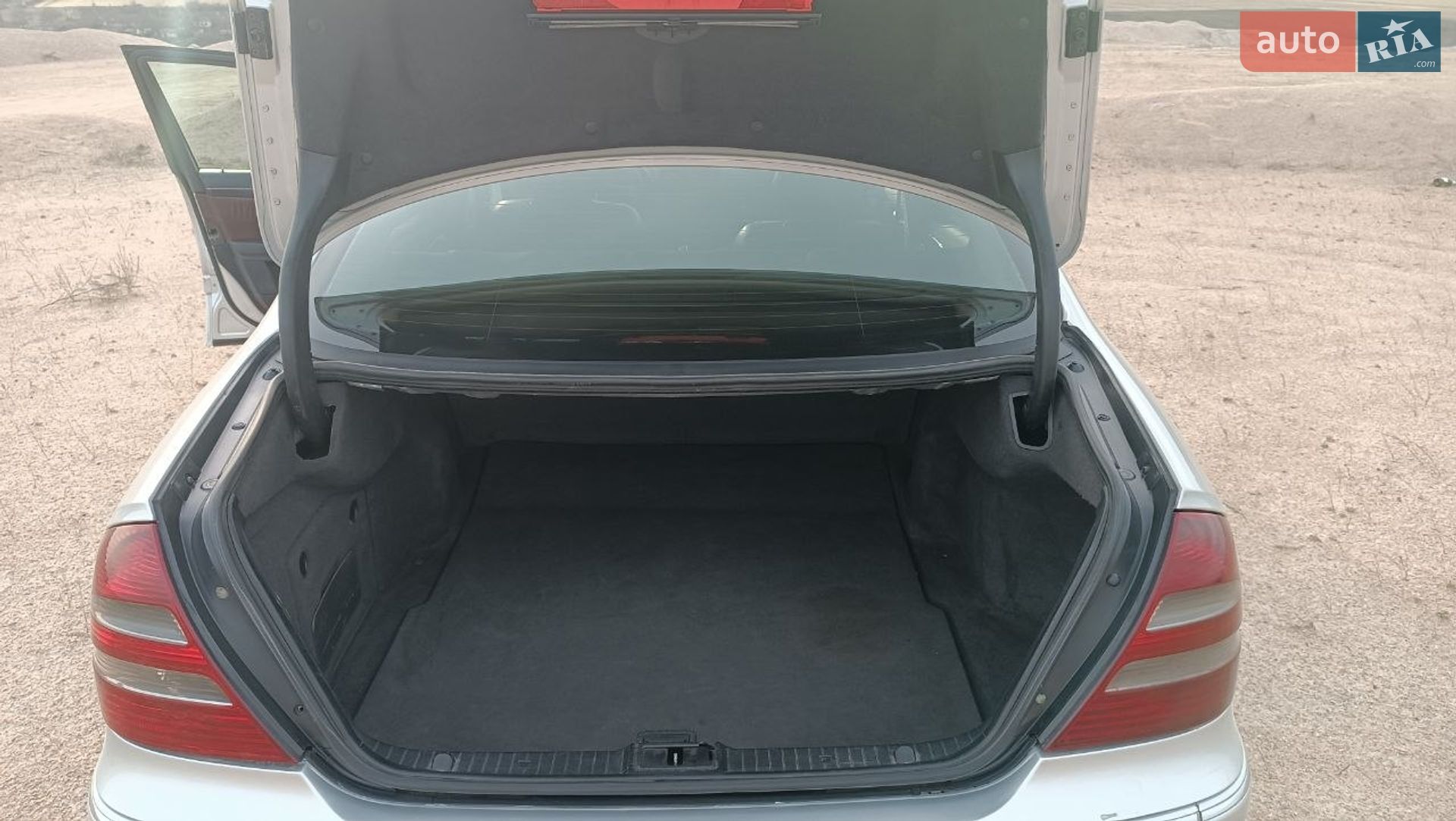 Mercedes-Benz E-Class 2003 VIN WDB2110161A411315 фото оголошення 16 з 29