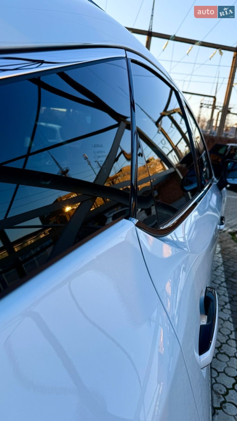 Lexus RX 2025 VIN JTJCHBJA202020163 фото оголошення 8 з 34
