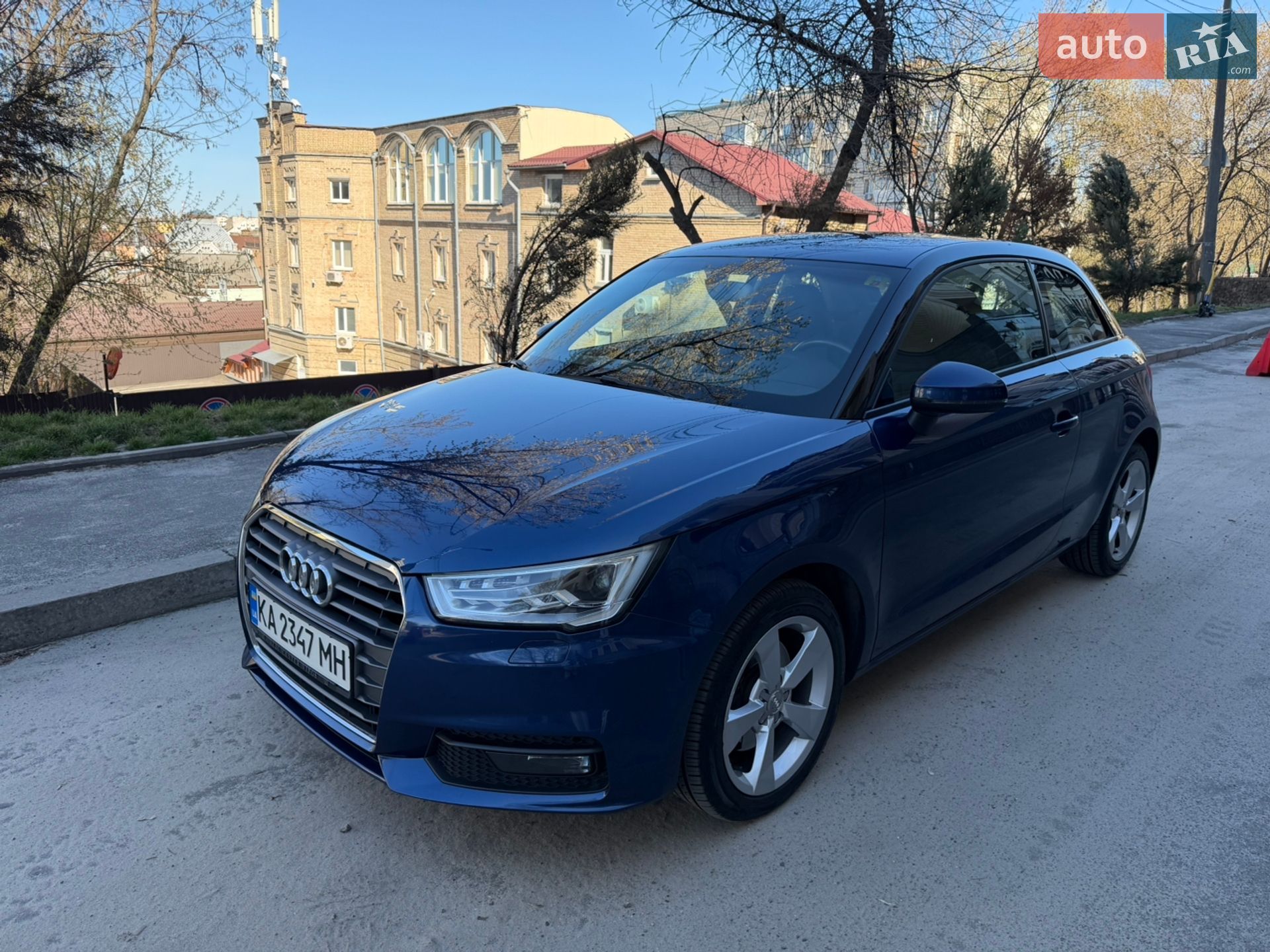 Audi A1 2015 VIN WAUZZZ8X7GB035939 фото оголошення 2 з 12