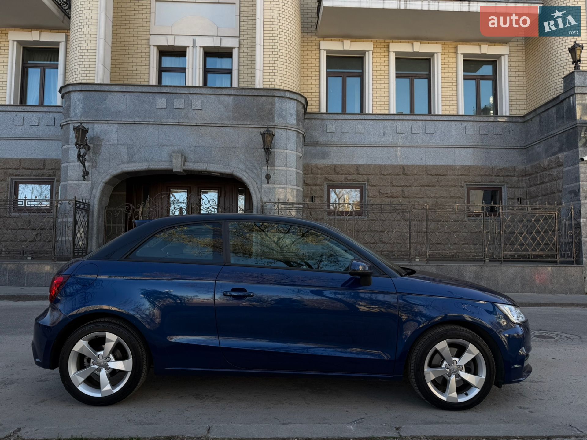 Audi A1 2015 VIN WAUZZZ8X7GB035939 фото оголошення 4 з 12