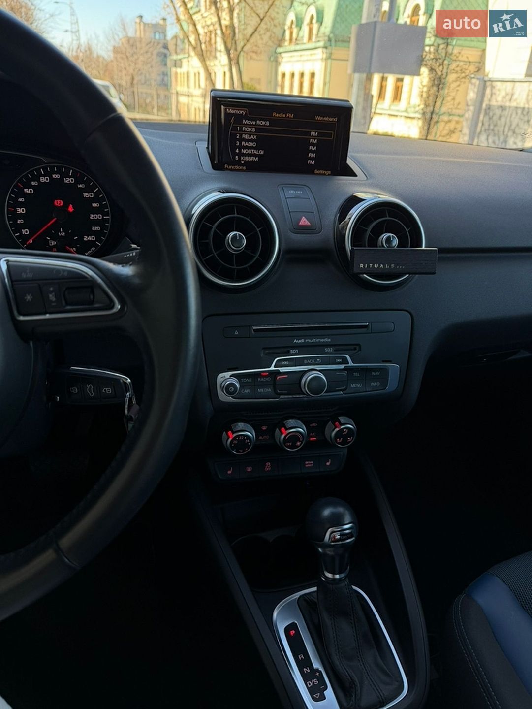Audi A1 2015 VIN WAUZZZ8X7GB035939 фото оголошення 12 з 12