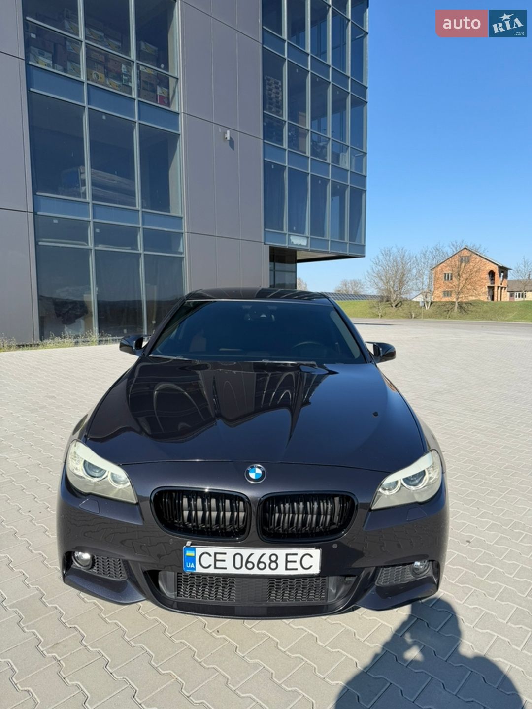 BMW 5 Series 2012 VIN WBAXA11040DX22934 фото оголошення 2 з 59