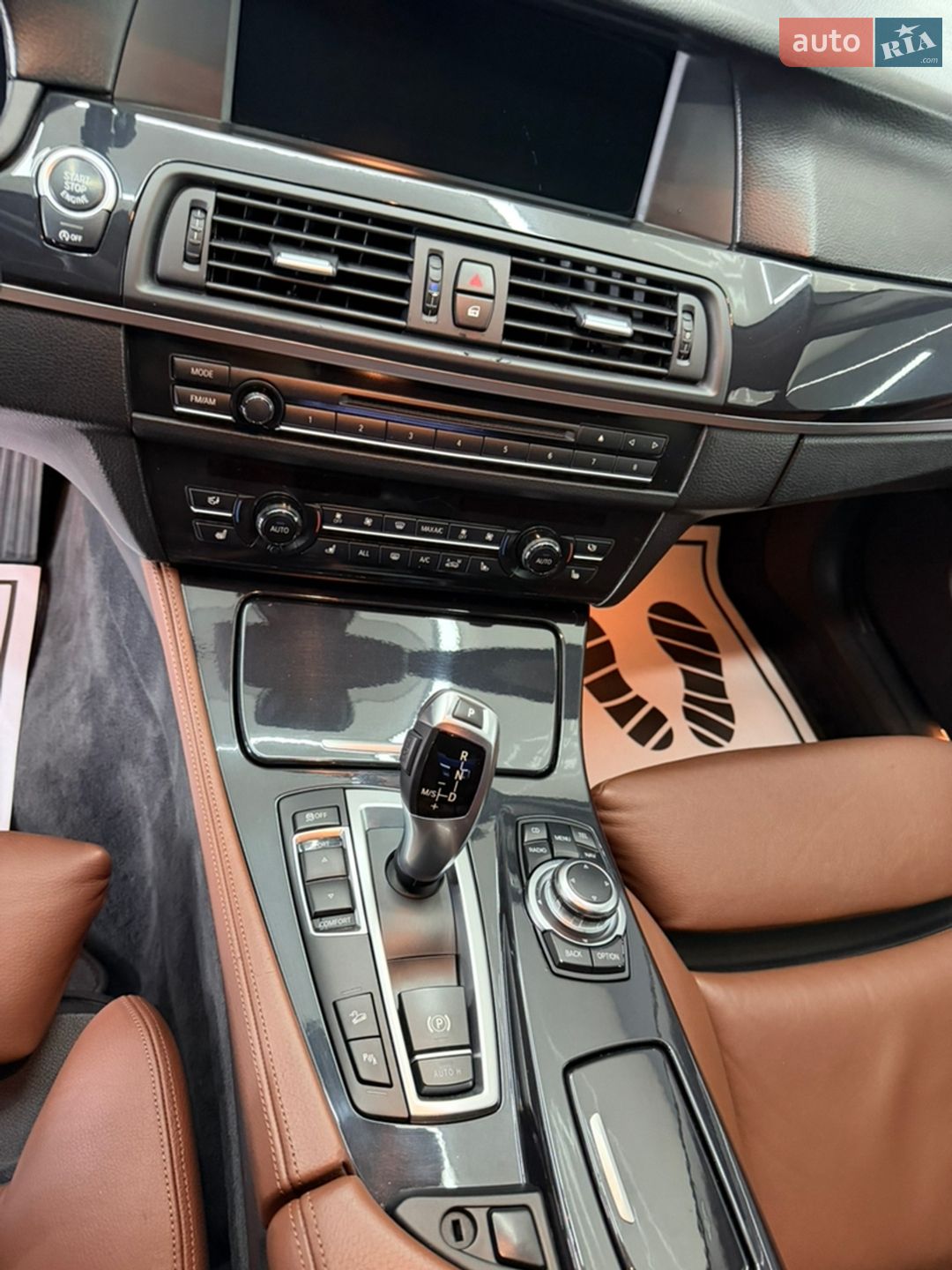 BMW 5 Series 2012 VIN WBAXA11040DX22934 фото оголошення 39 з 59
