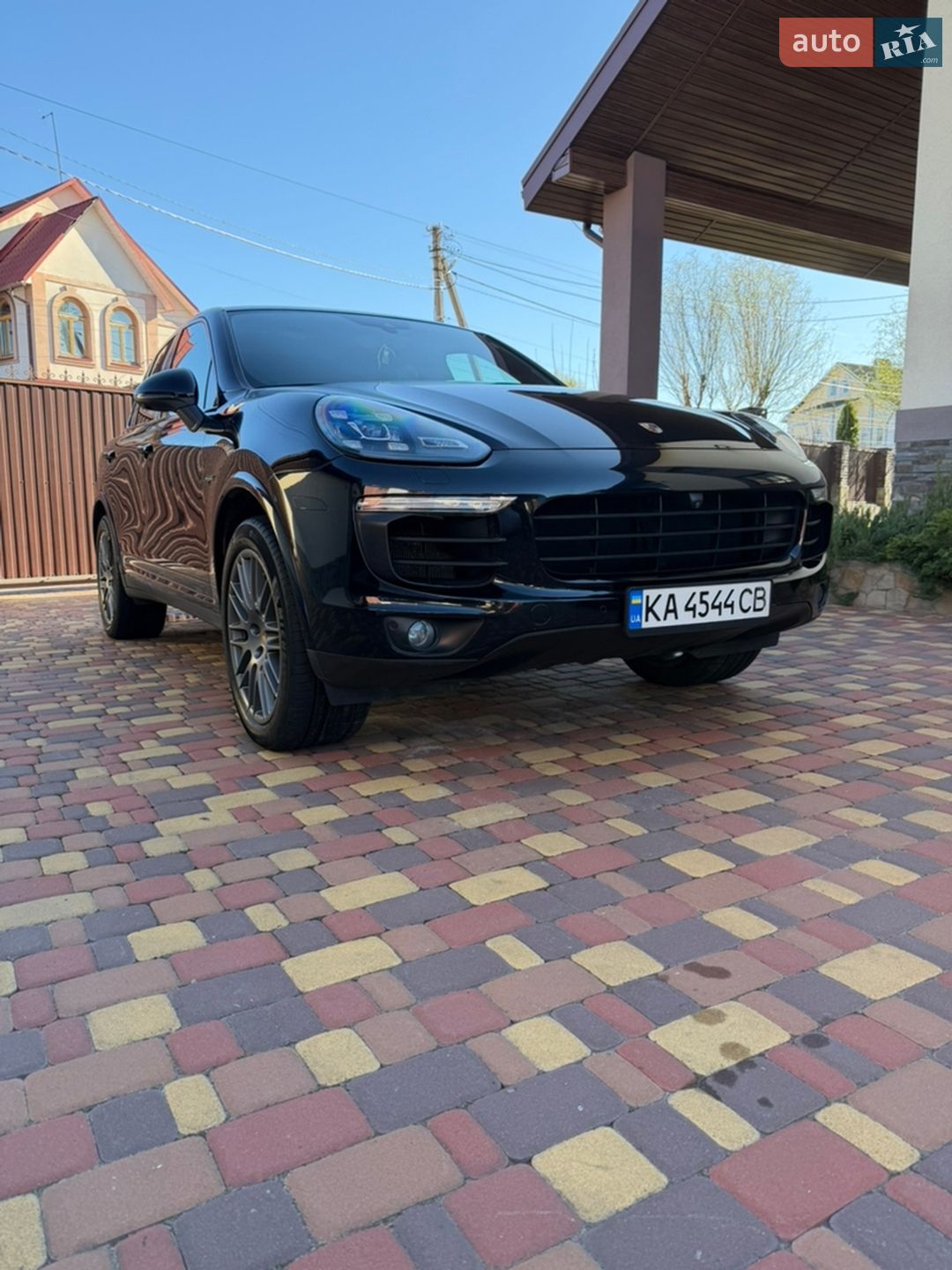 Porsche Cayenne 2017 VIN WP1AE2A21JLA70428 фото оголошення 2 з 23