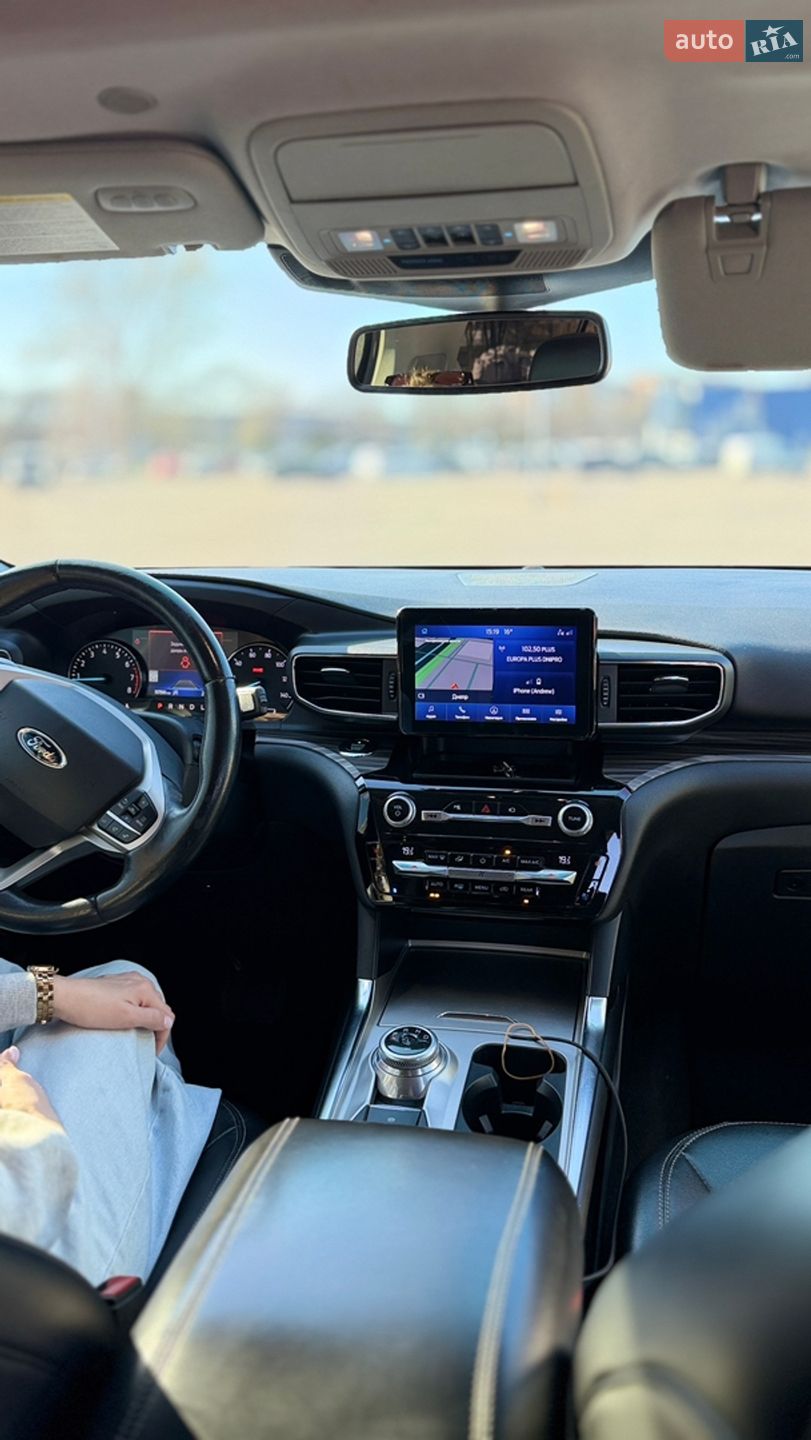 Ford Explorer 2021 VIN 1FMSK8FH3MGB45556 фото оголошення 4 з 14