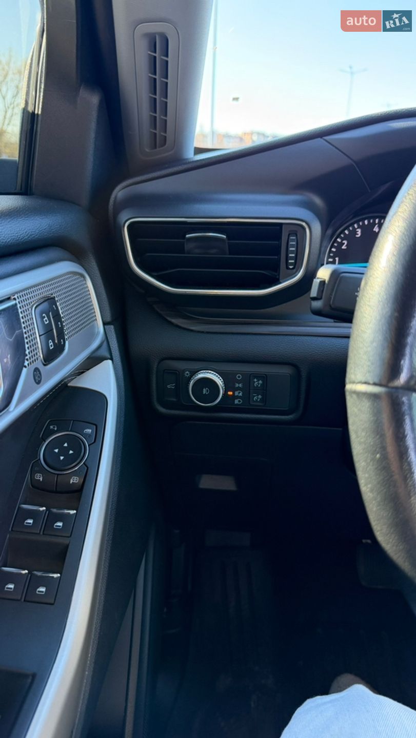 Ford Explorer 2021 VIN 1FMSK8FH3MGB45556 фото оголошення 7 з 14