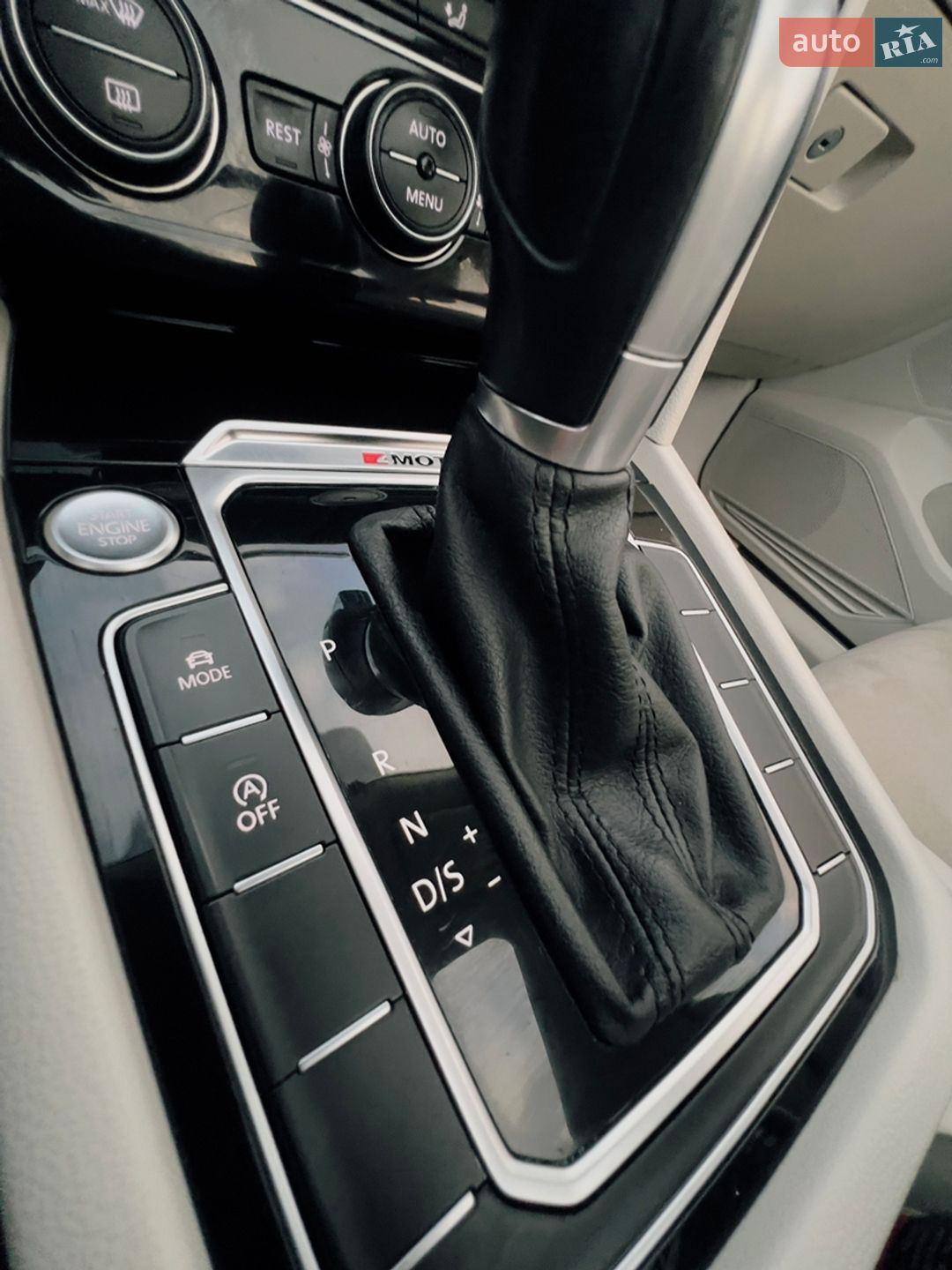 Volkswagen Passat 2018 VIN WVWZZZ3CZJE215751 фото оголошення 23 з 42