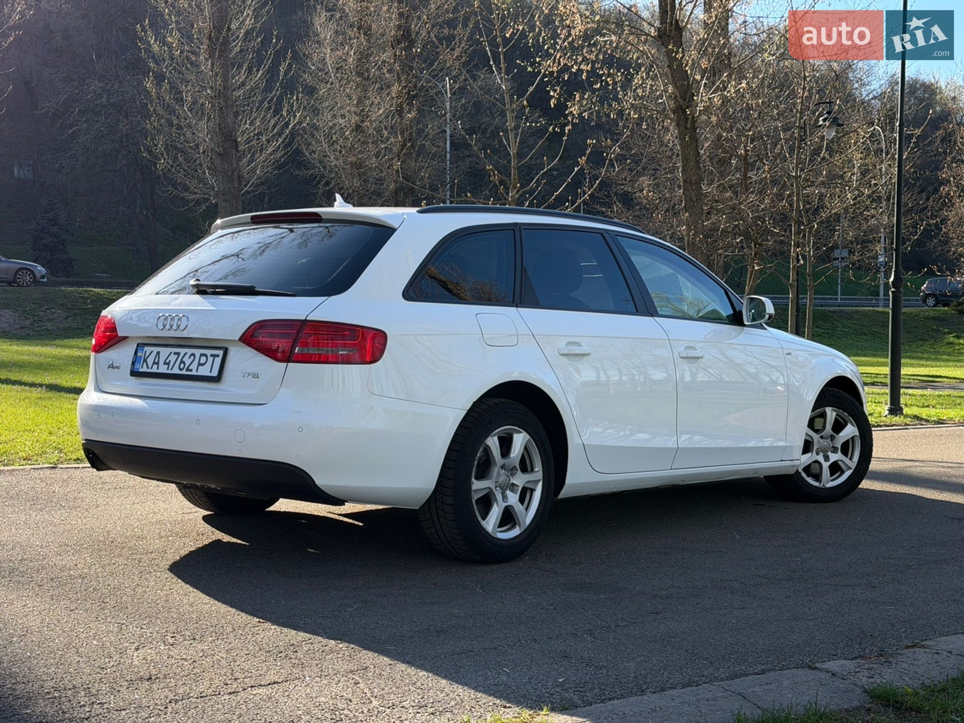 Audi A4 2010 VIN WAUZZZ8K3BA022060 фото оголошення 4 з 11