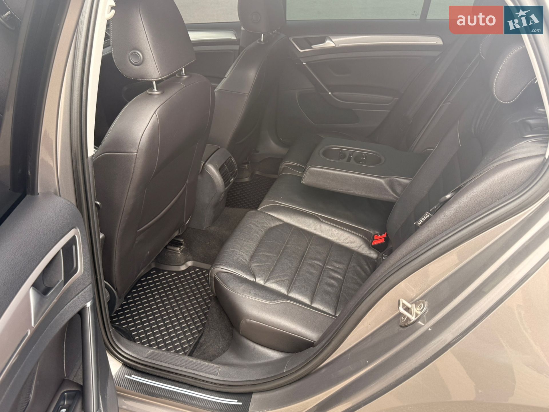 Volkswagen e-Golf 2015 VIN WVWZZZAUZGW907331 фото оголошення 15 з 24