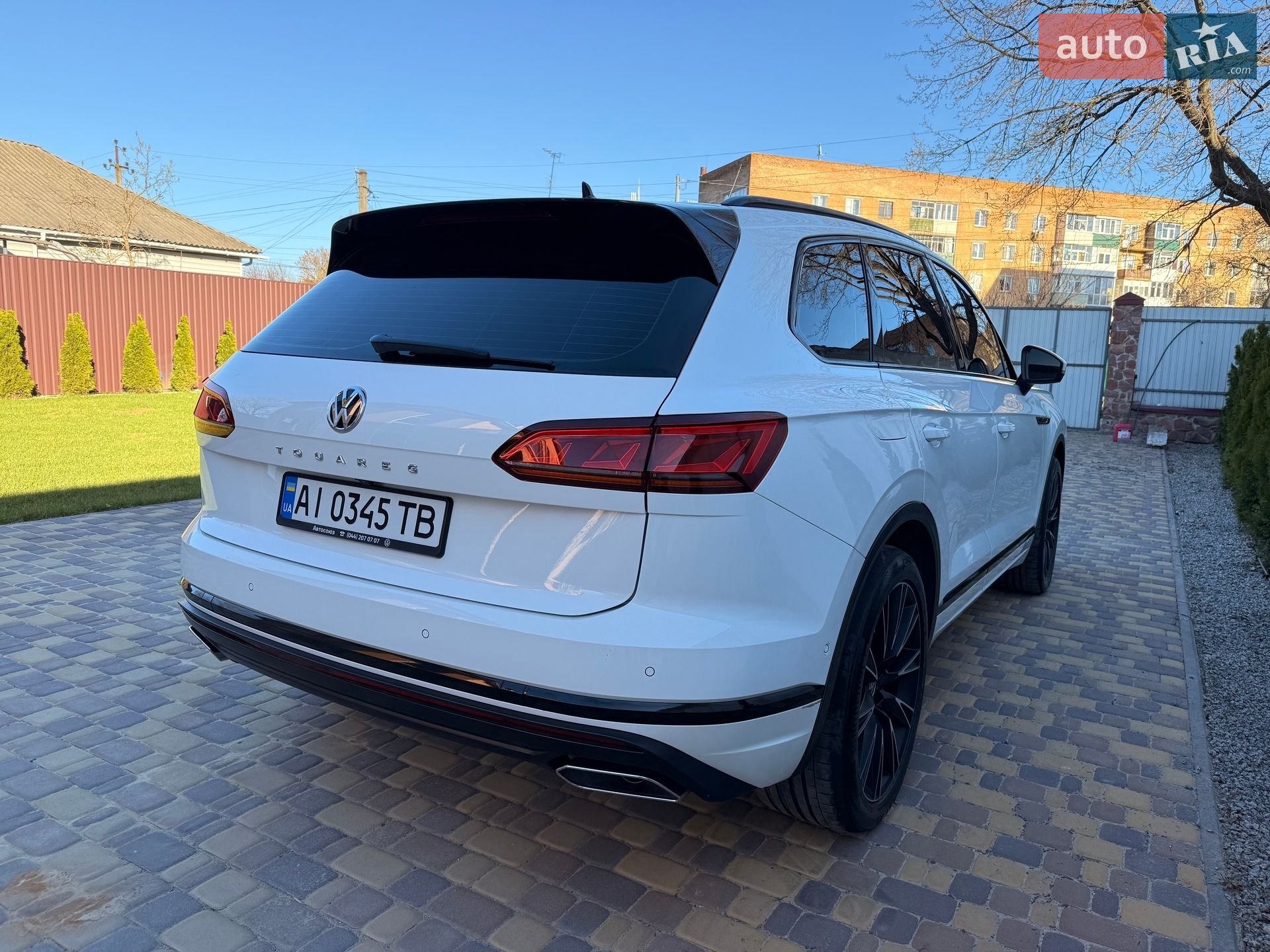 Volkswagen Touareg 2018 VIN WVGZZZCRZJD009708 фото оголошення 7 з 25