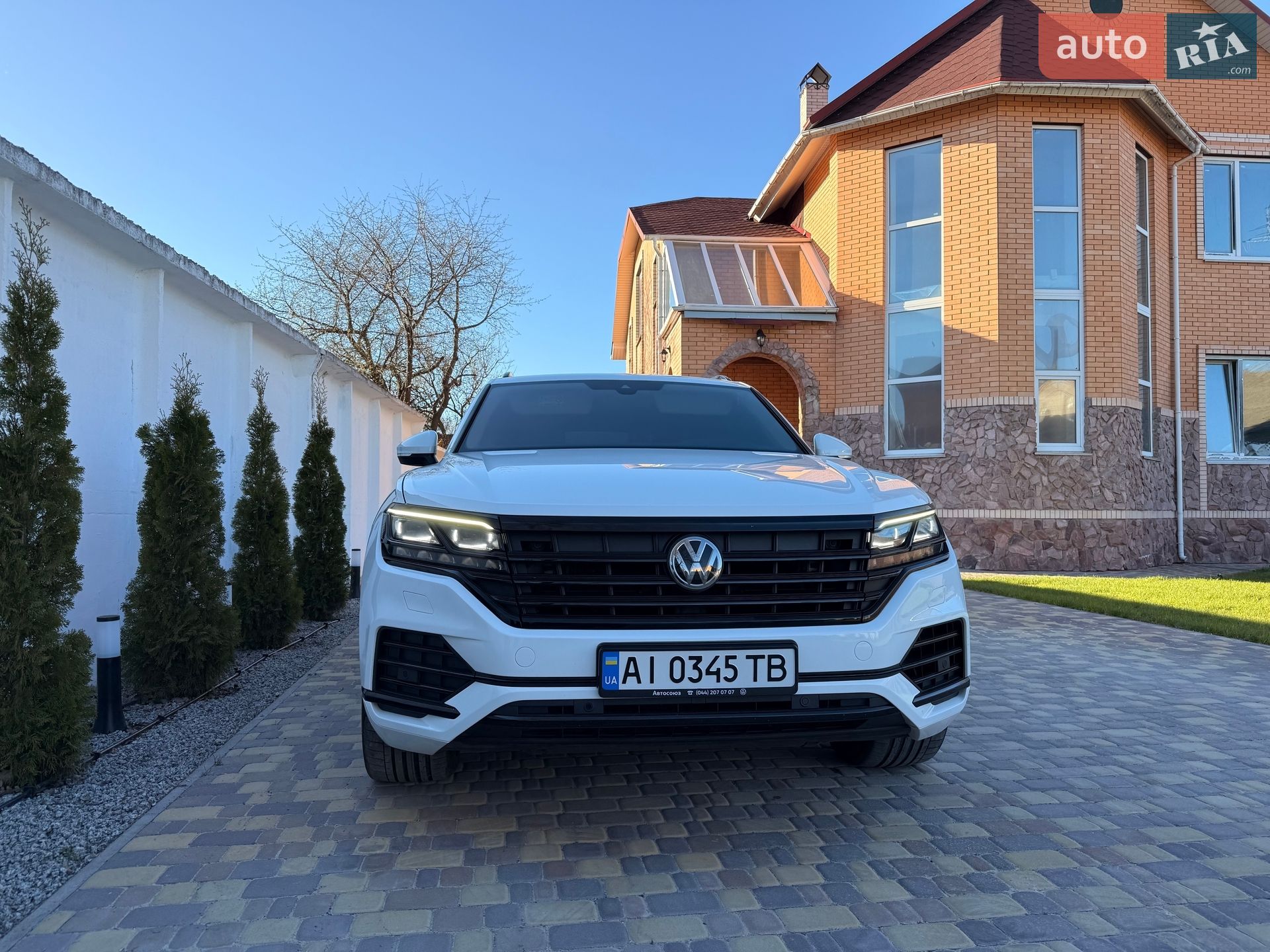 Volkswagen Touareg 2018 VIN WVGZZZCRZJD009708 фото оголошення 15 з 25