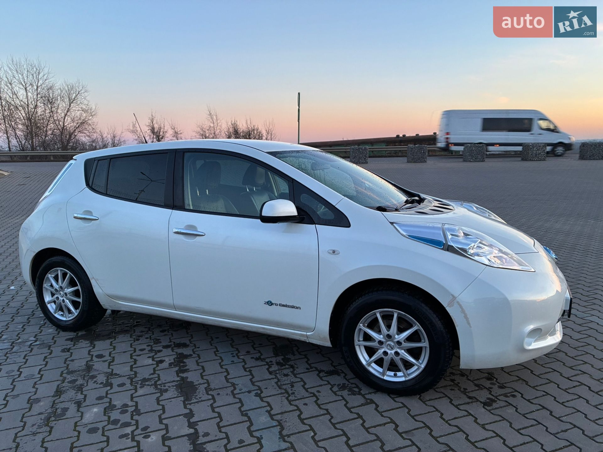 Nissan Leaf 2017 VIN SJNFAAZE0U6072956 фото оголошення 8 з 34
