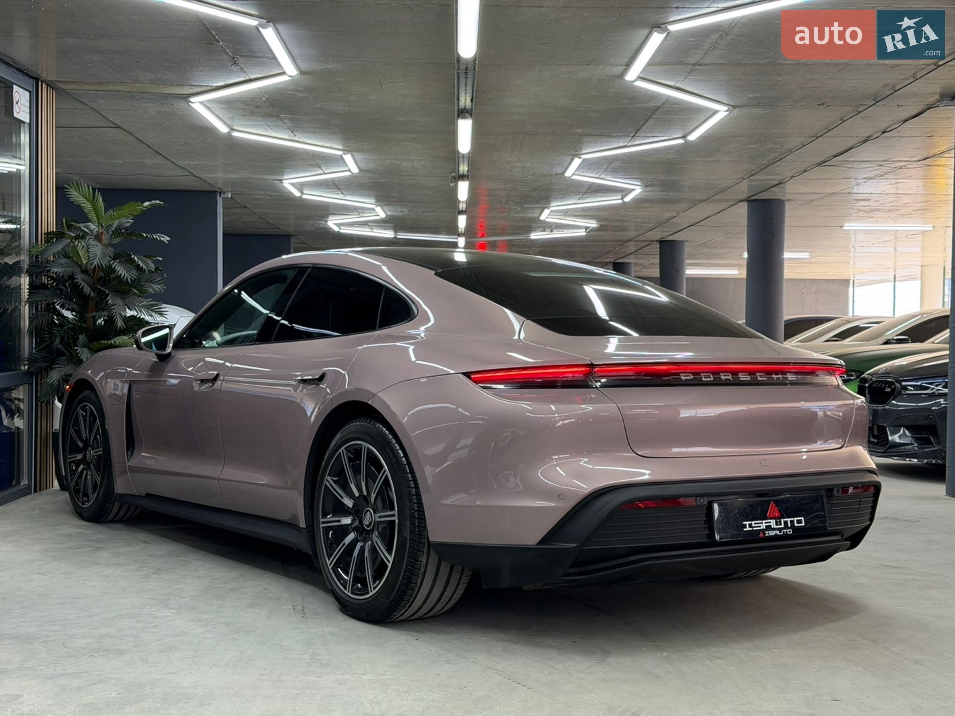 Porsche Taycan 2021 VIN WP0AA2Y19MSA19007 фото оголошення 11 з 31