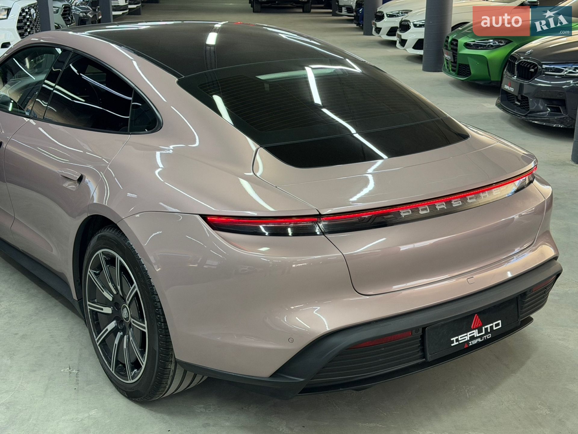 Porsche Taycan 2021 VIN WP0AA2Y19MSA19007 фото оголошення 12 з 31