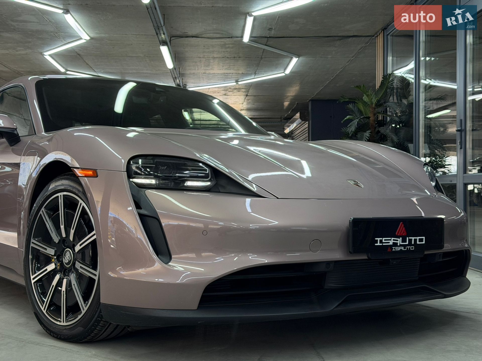 Porsche Taycan 2021 VIN WP0AA2Y19MSA19007 фото оголошення 4 з 31