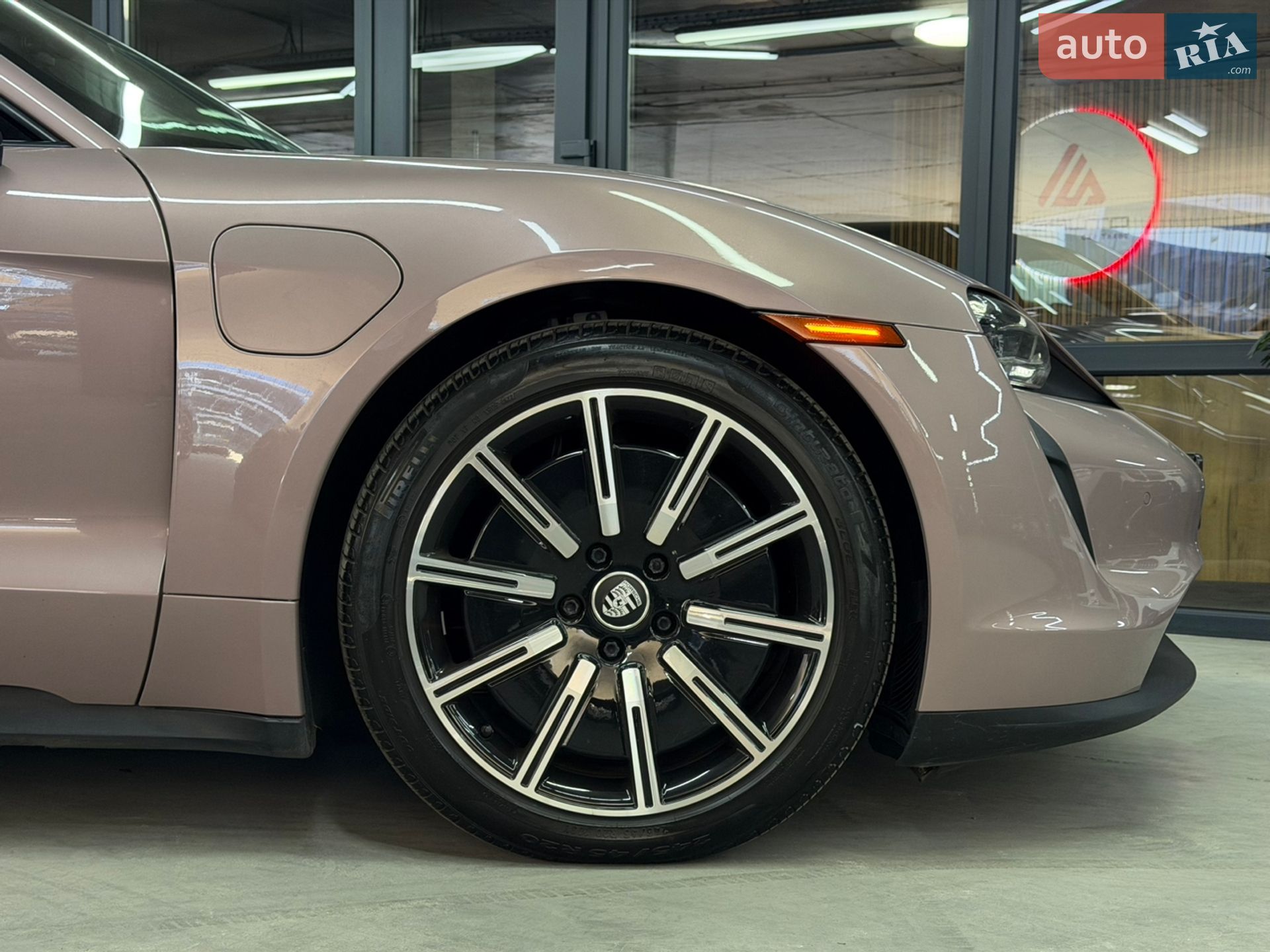 Porsche Taycan 2021 VIN WP0AA2Y19MSA19007 фото оголошення 5 з 31