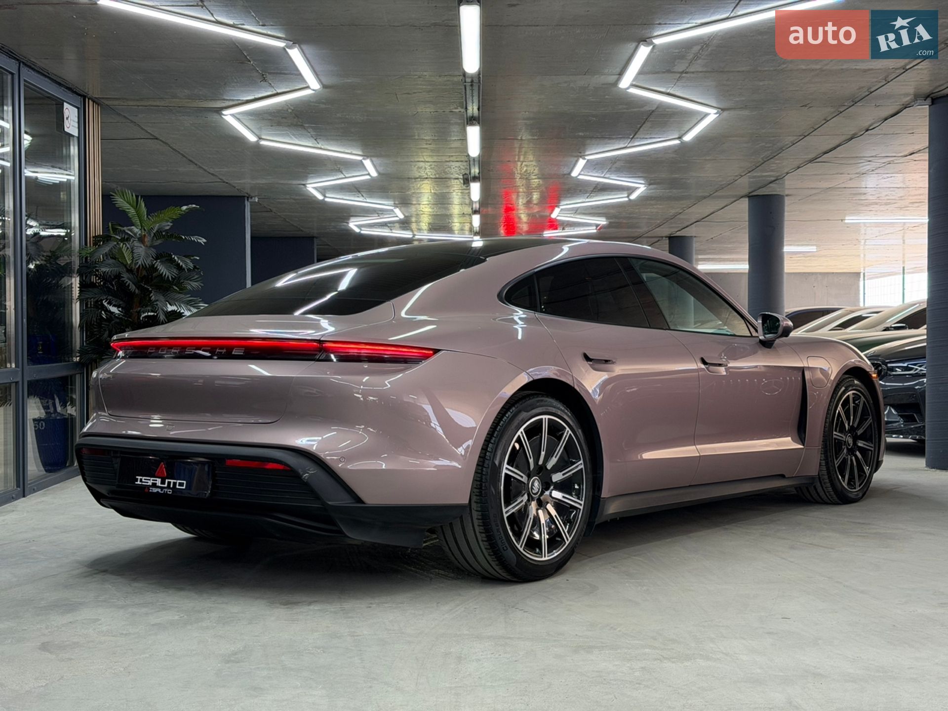 Porsche Taycan 2021 VIN WP0AA2Y19MSA19007 фото оголошення 16 з 31