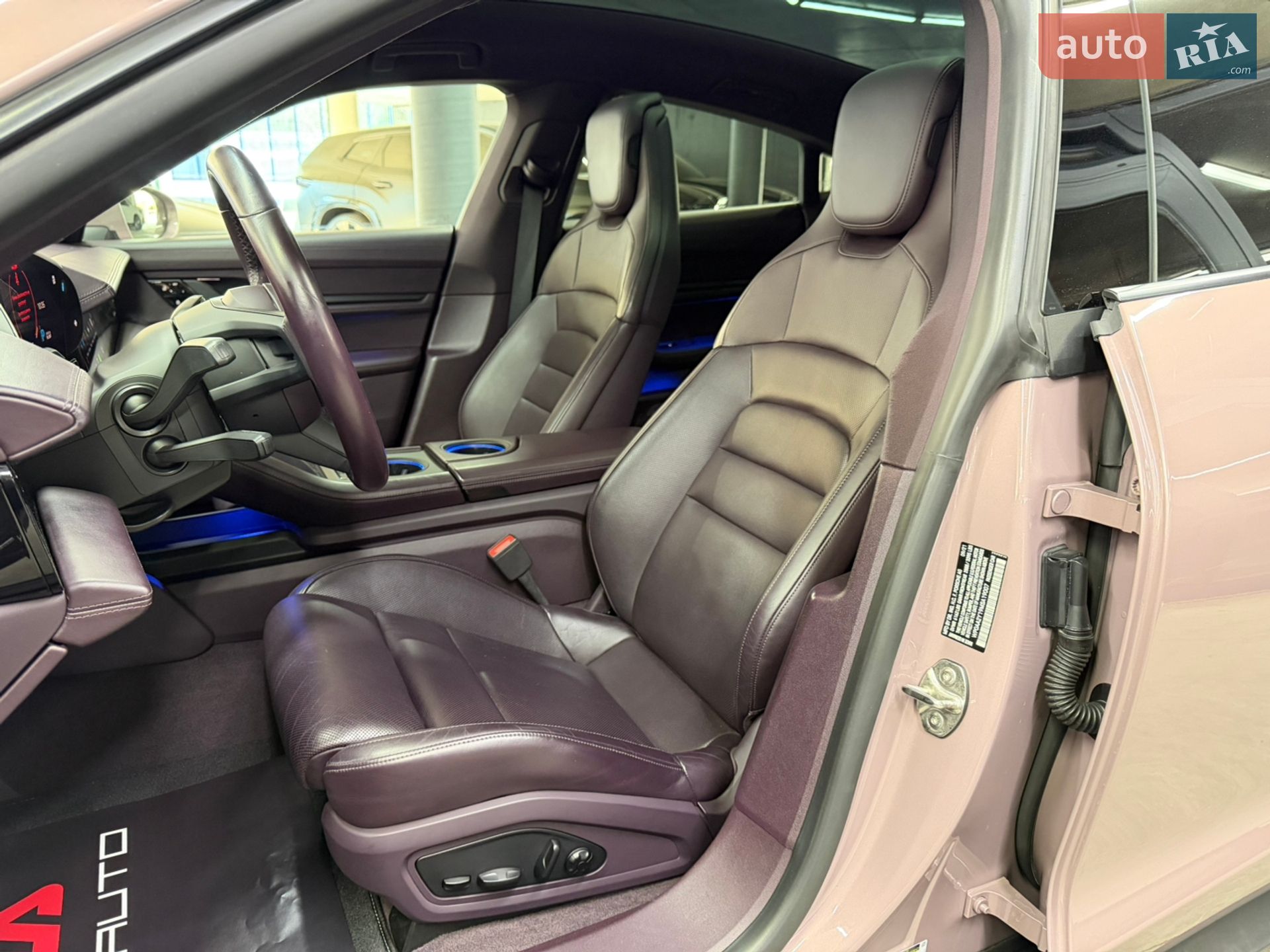 Porsche Taycan 2021 VIN WP0AA2Y19MSA19007 фото оголошення 20 з 31
