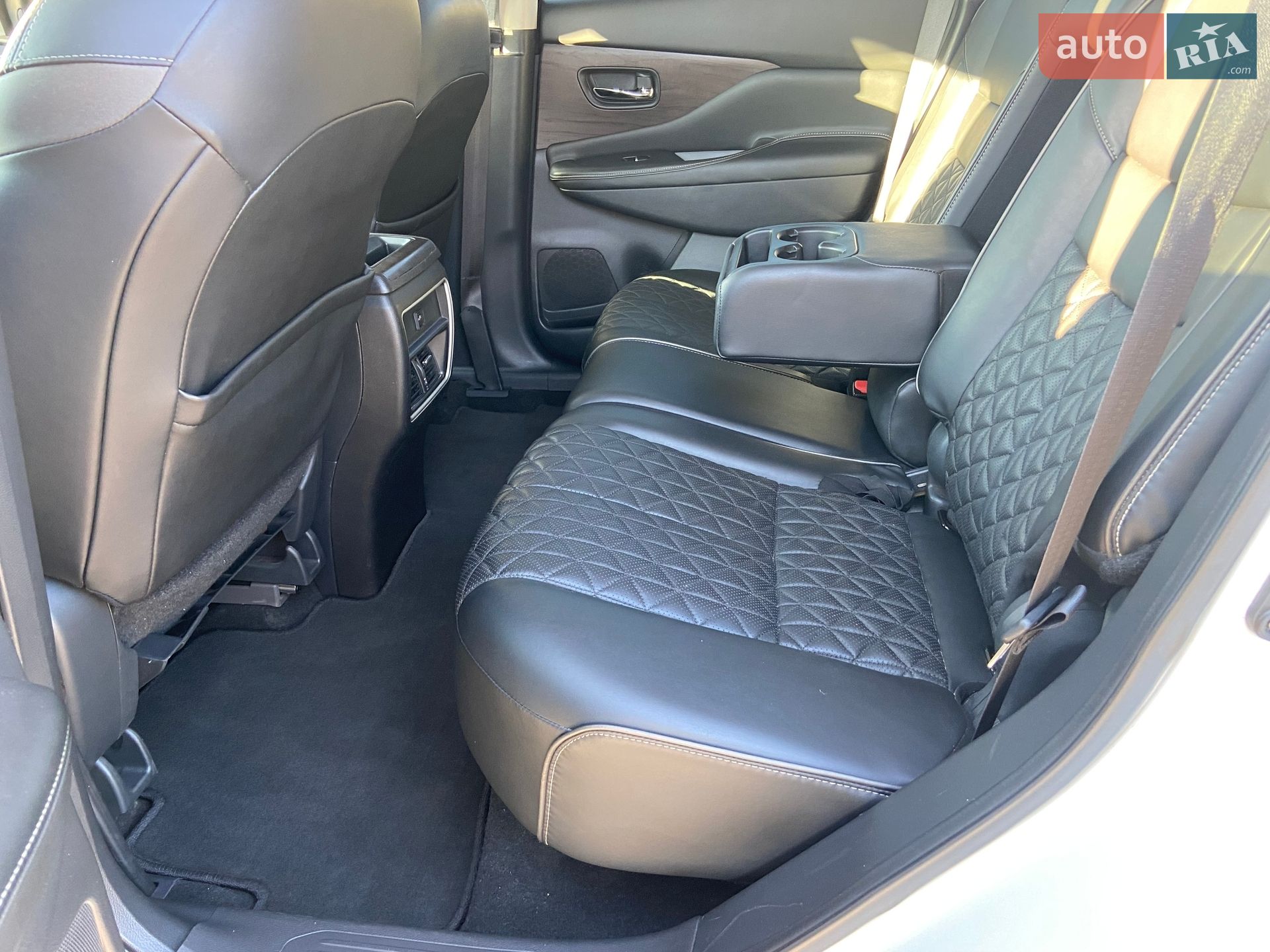 Nissan Murano 2019 VIN 5N1AZ2MJ1KN159409 фото оголошення 13 з 17