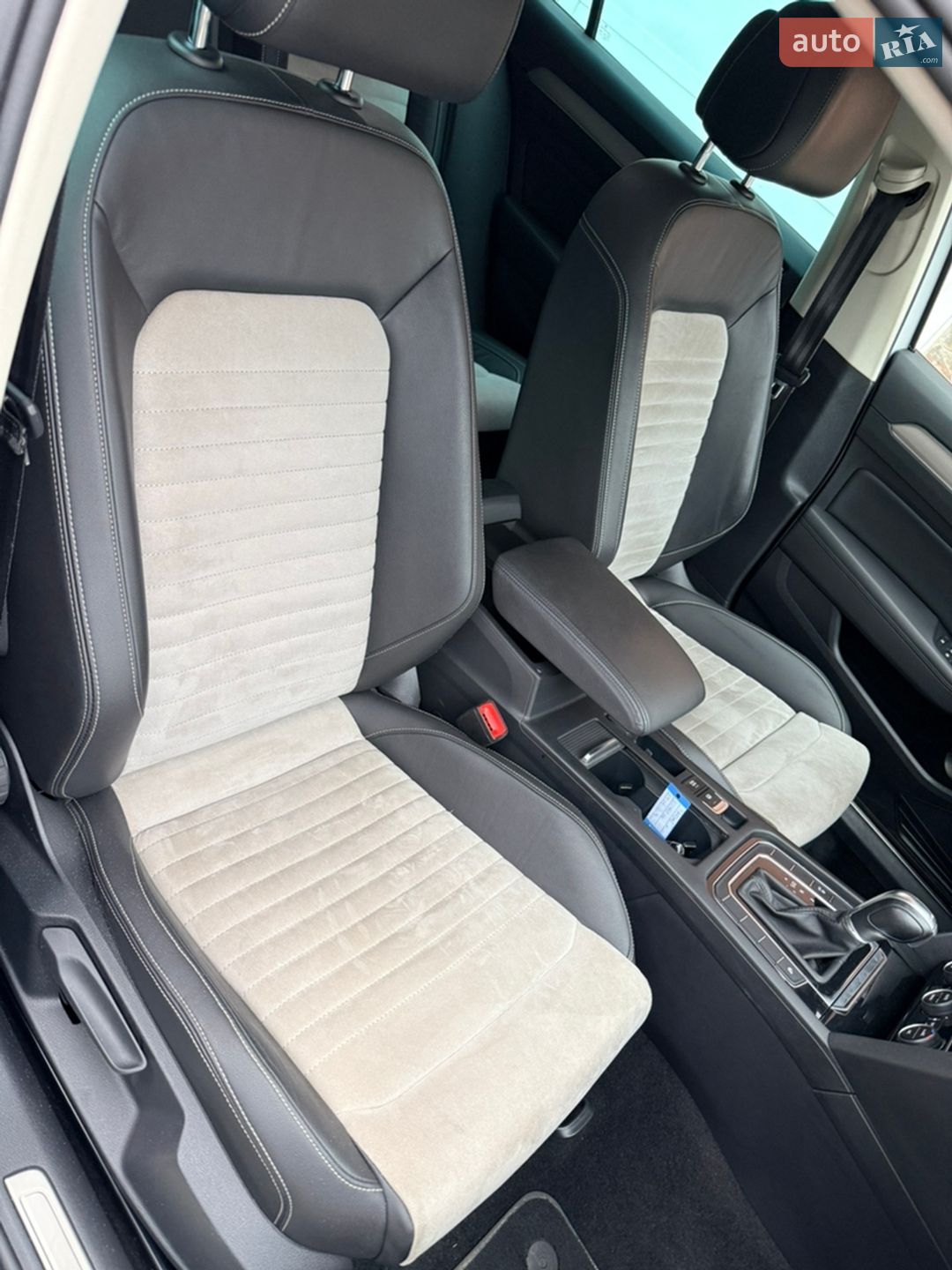 Volkswagen Passat 2019 VIN WVWZZZ3CZKE088465 фото оголошення 47 з 59