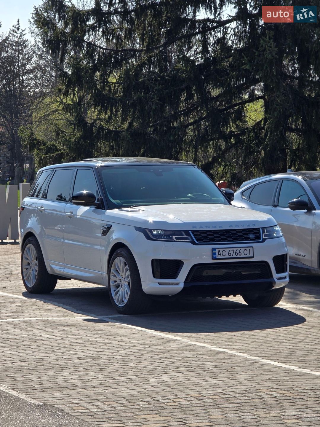 Land Rover Range Rover Sport 2020 VIN SALWR2SU1LA739980 фото оголошення 8 з 26