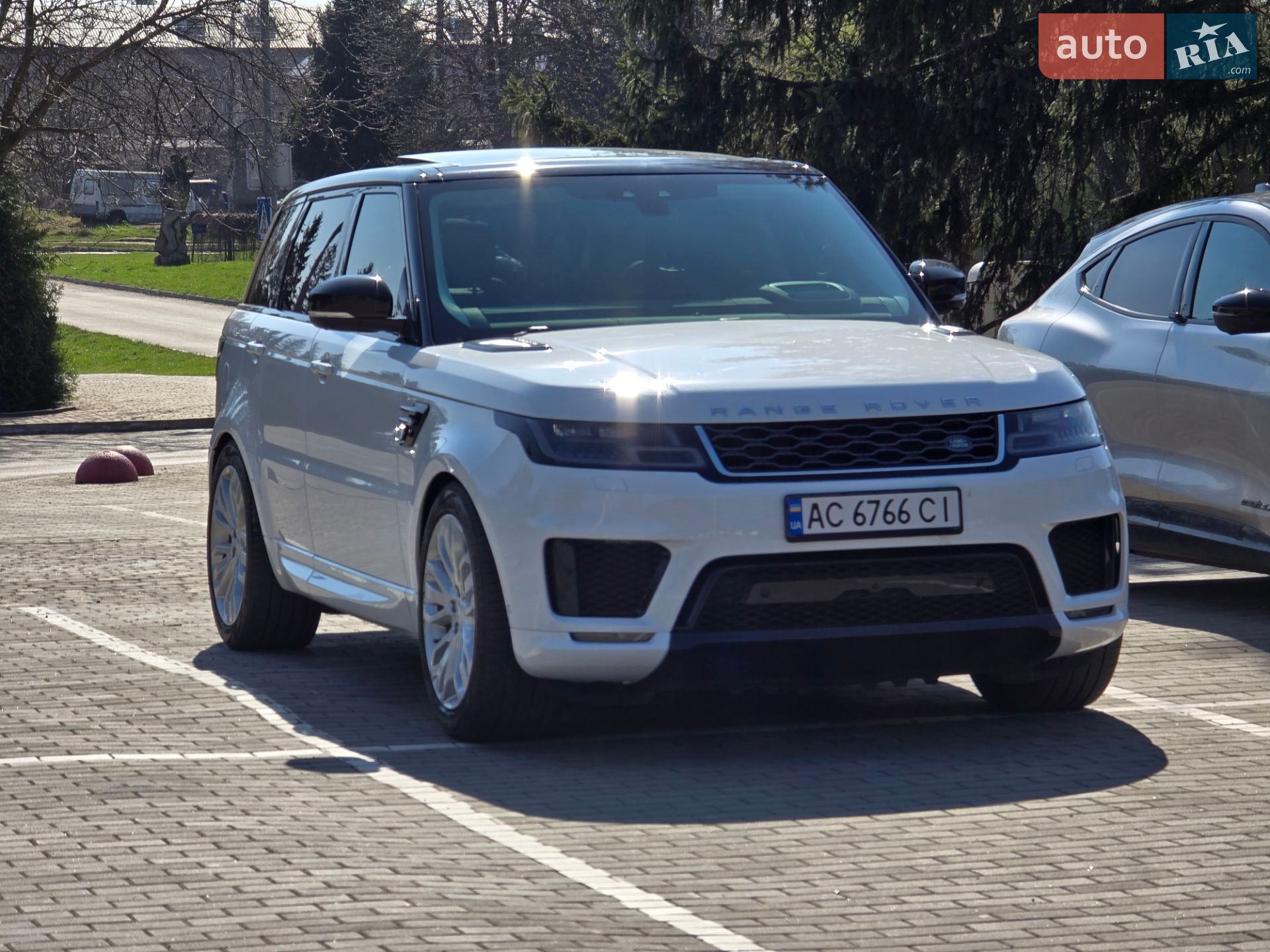 Land Rover Range Rover Sport 2020 VIN SALWR2SU1LA739980 фото оголошення 9 з 26