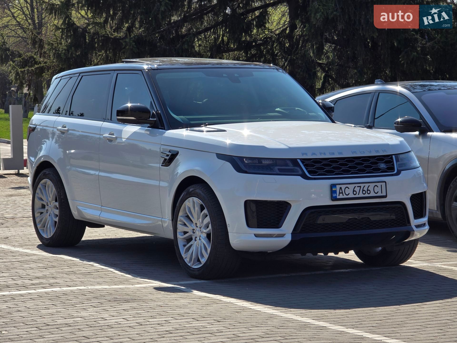 Land Rover Range Rover Sport 2020 VIN SALWR2SU1LA739980 фото оголошення 12 з 26