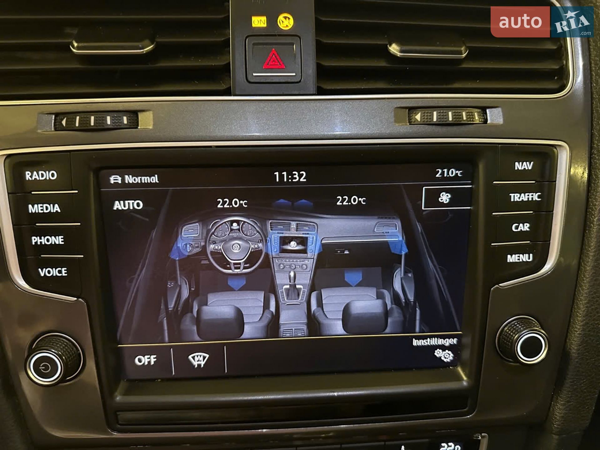 Volkswagen e-Golf 2015 VIN WVWZZZAUZFW908801 фото оголошення 18 з 40