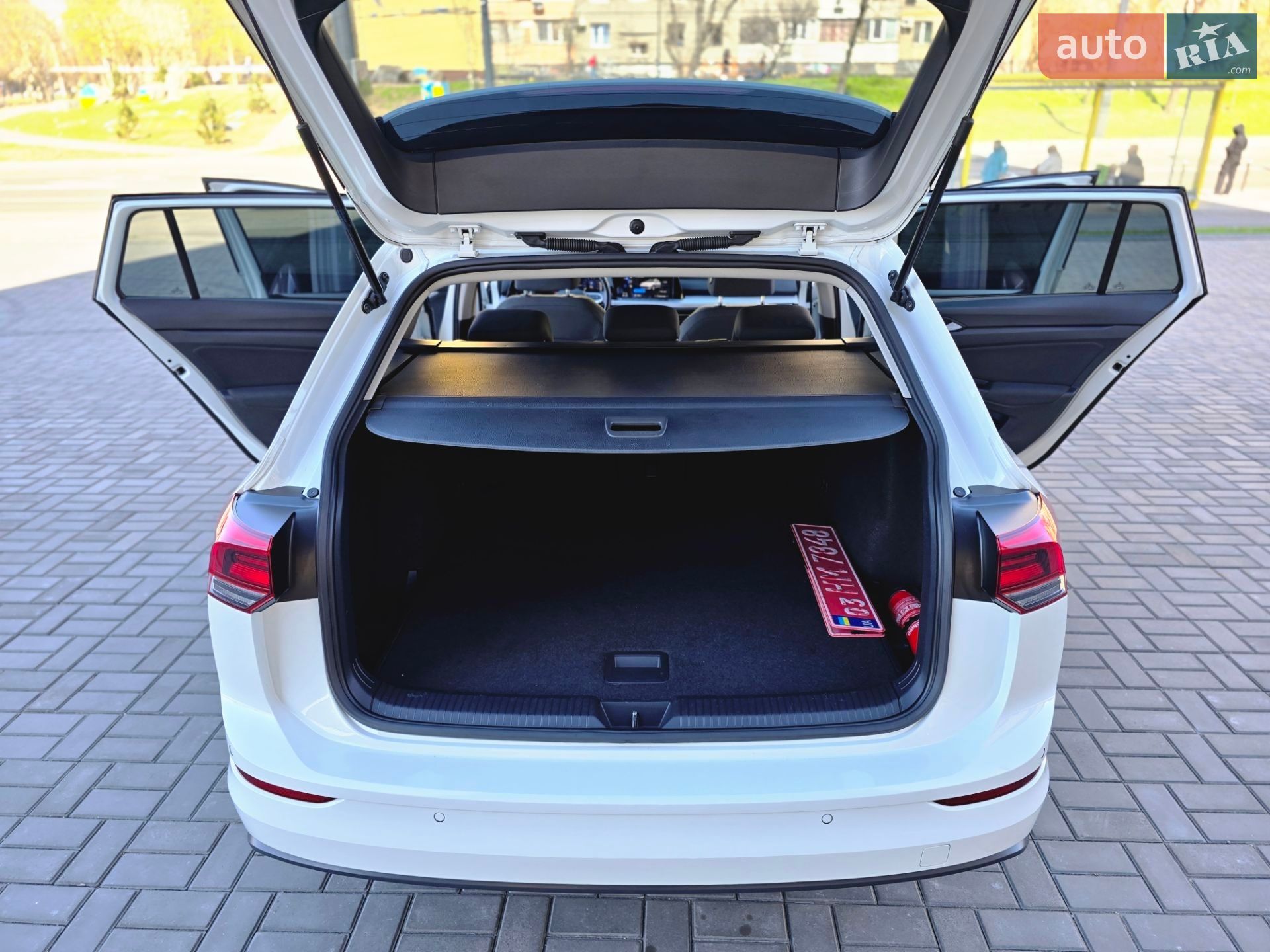 Volkswagen Golf 2020 VIN WVWZZZCDZMW503442 фото оголошення 10 з 51