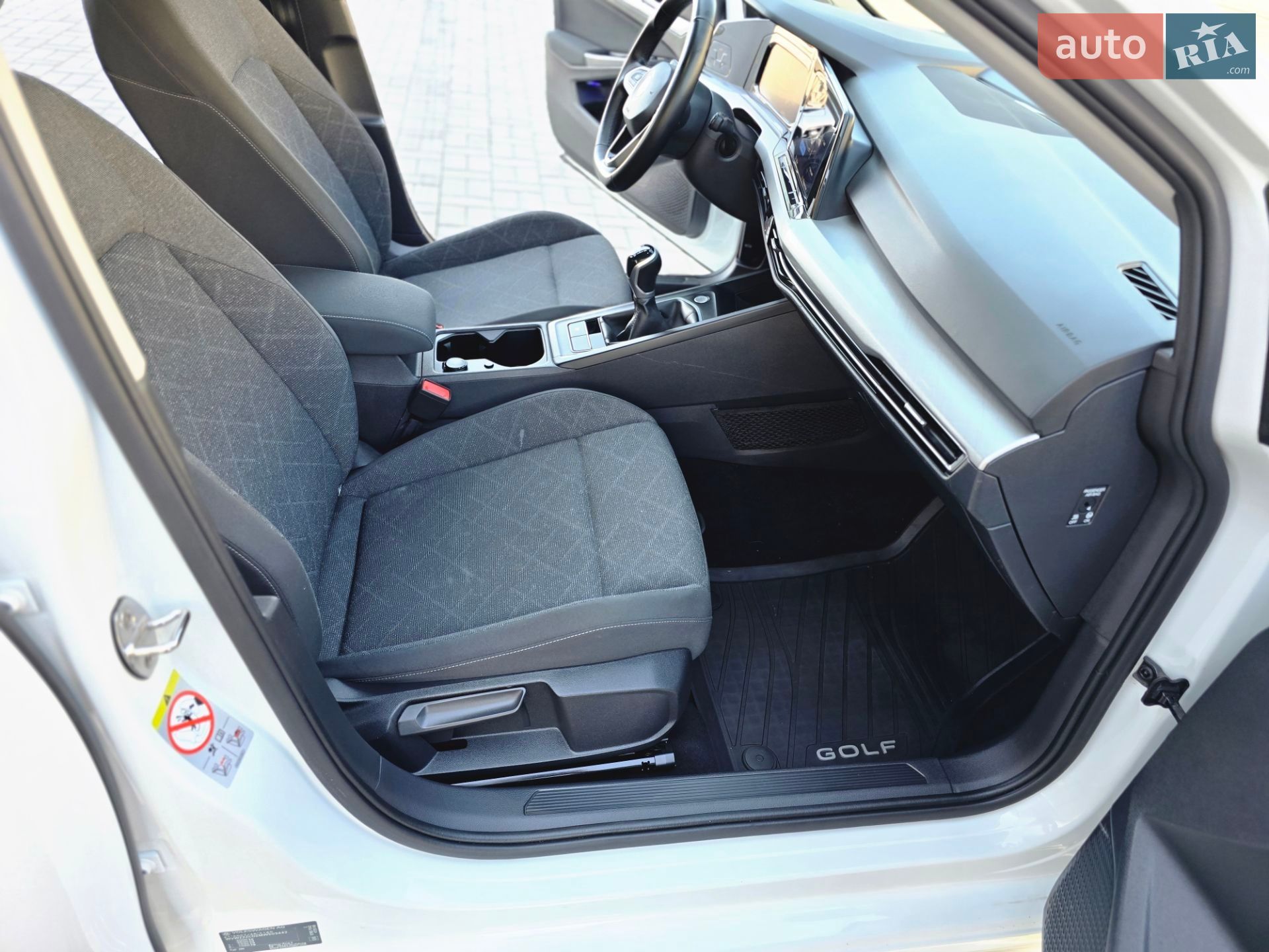 Volkswagen Golf 2020 VIN WVWZZZCDZMW503442 фото оголошення 11 з 51