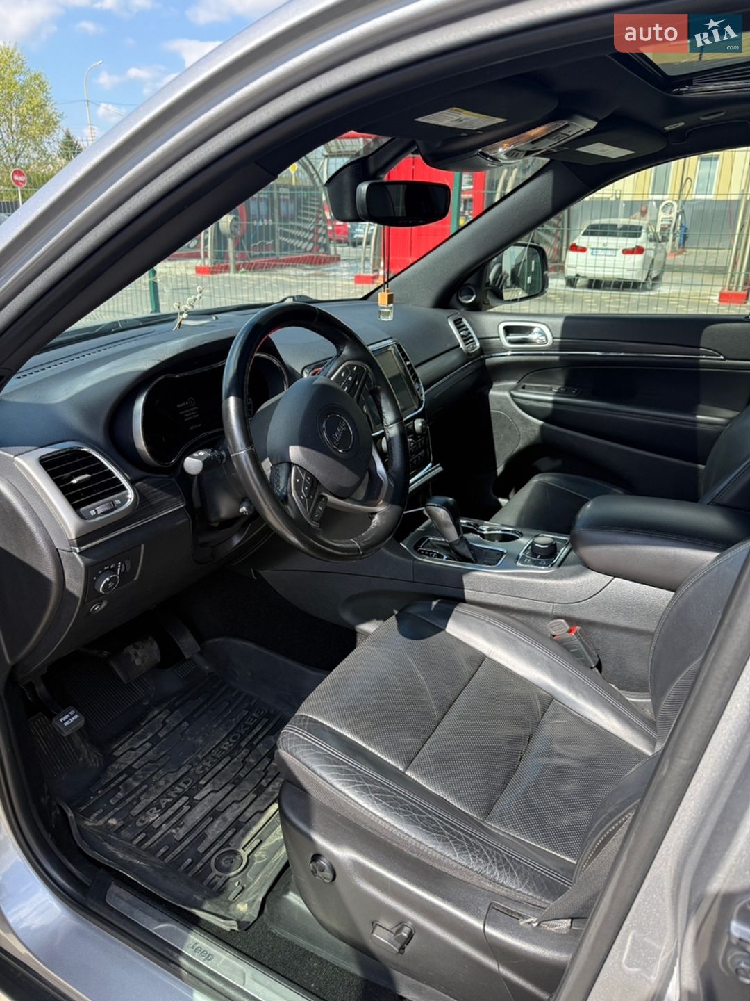 Jeep Grand Cherokee 2021 VIN 1C4RJFBG3MC665724 фото оголошення 16 з 16