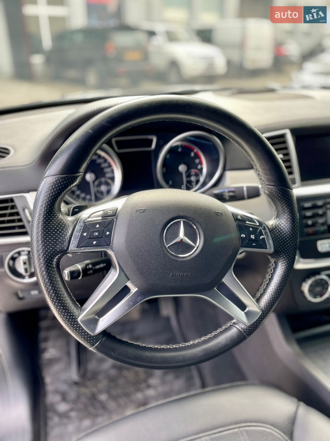 Mercedes-Benz GL-Class 2015 VIN WDC1668241A635853 фото оголошення 20 з 41